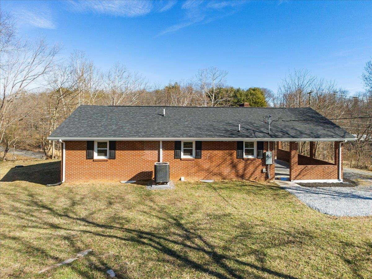 1965 Alum Spring Road Pulaski VA 24301