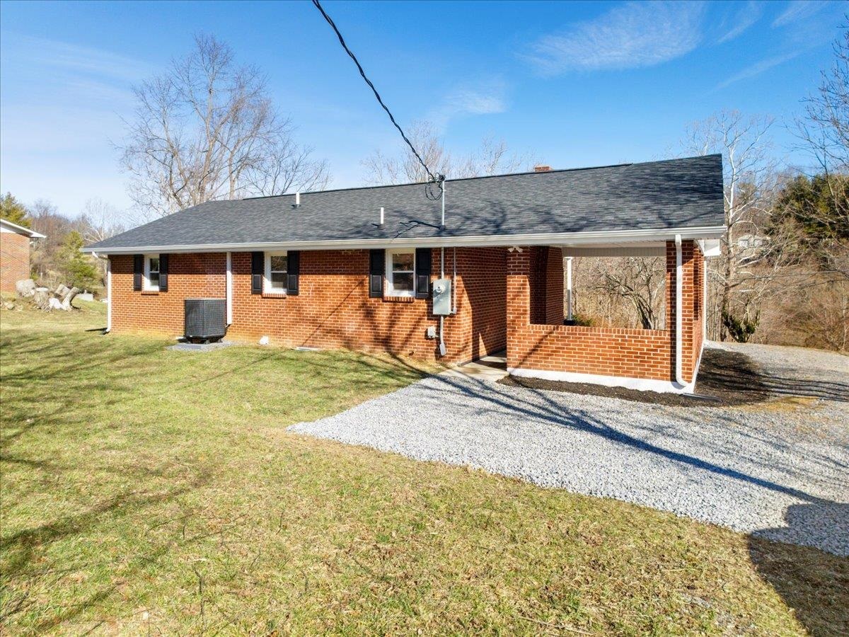 1965 Alum Spring Road Pulaski VA 24301