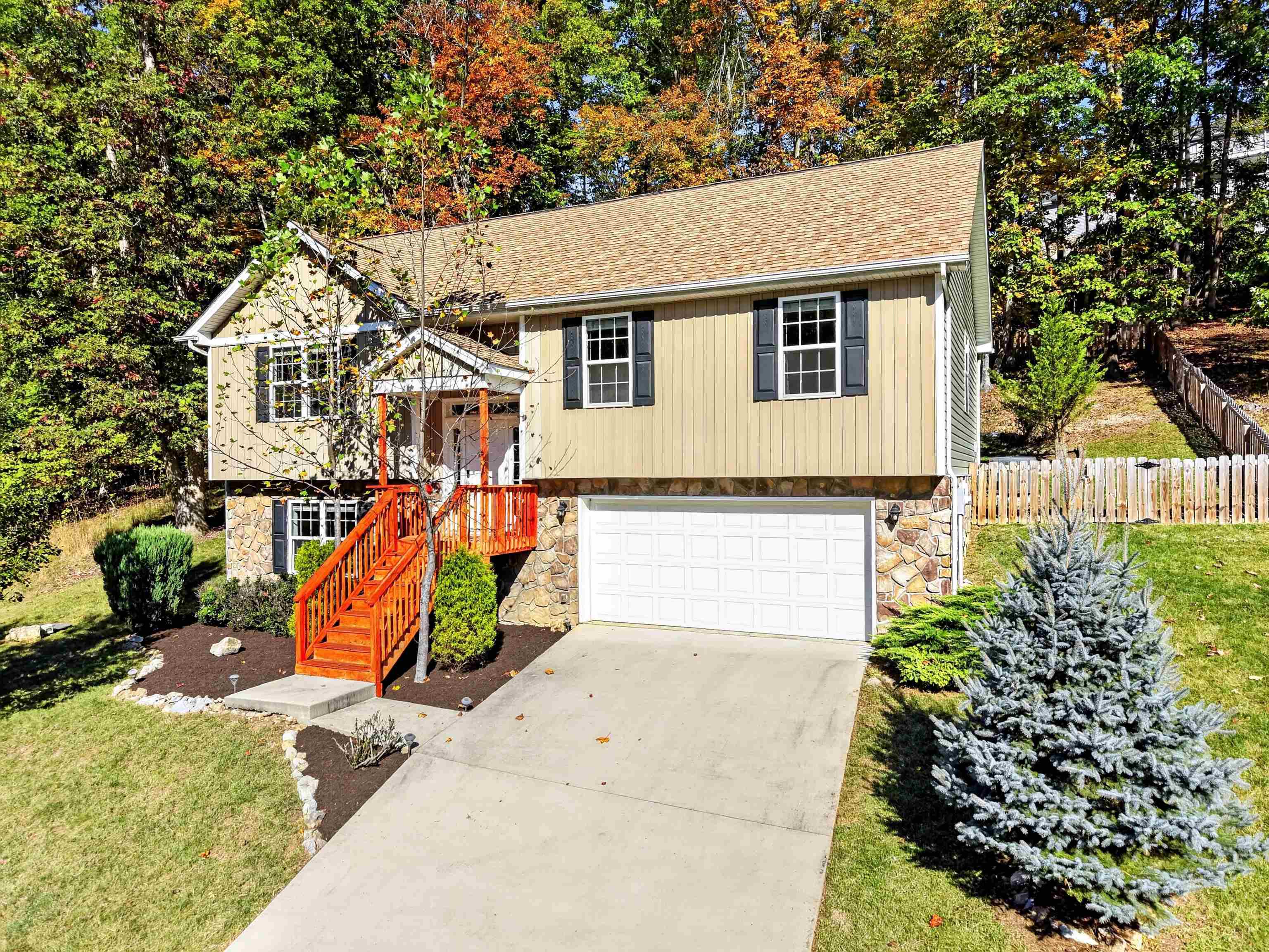 1048 St Clair Lane Christiansburg VA 24073