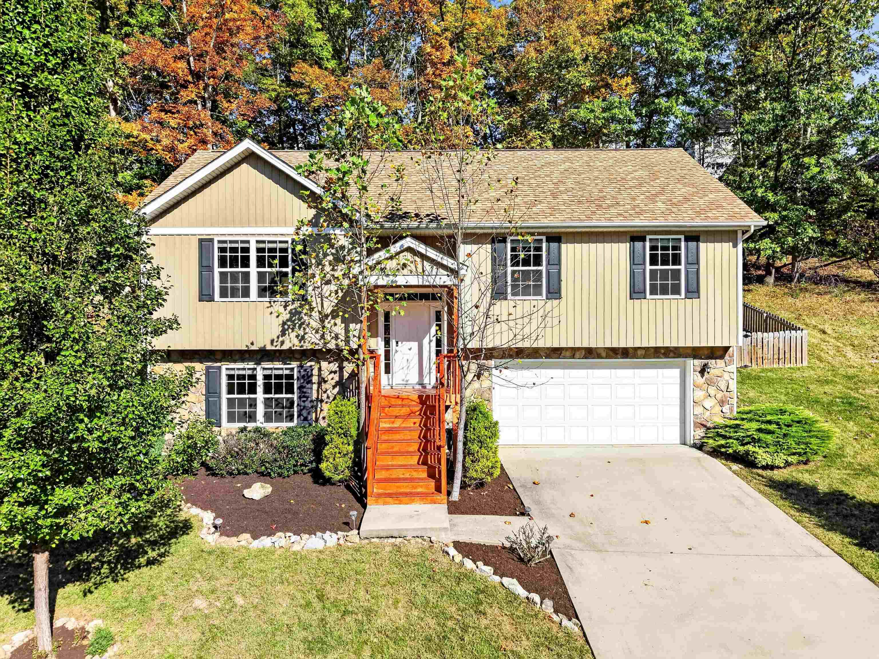 1048 St Clair Lane Christiansburg VA 24073