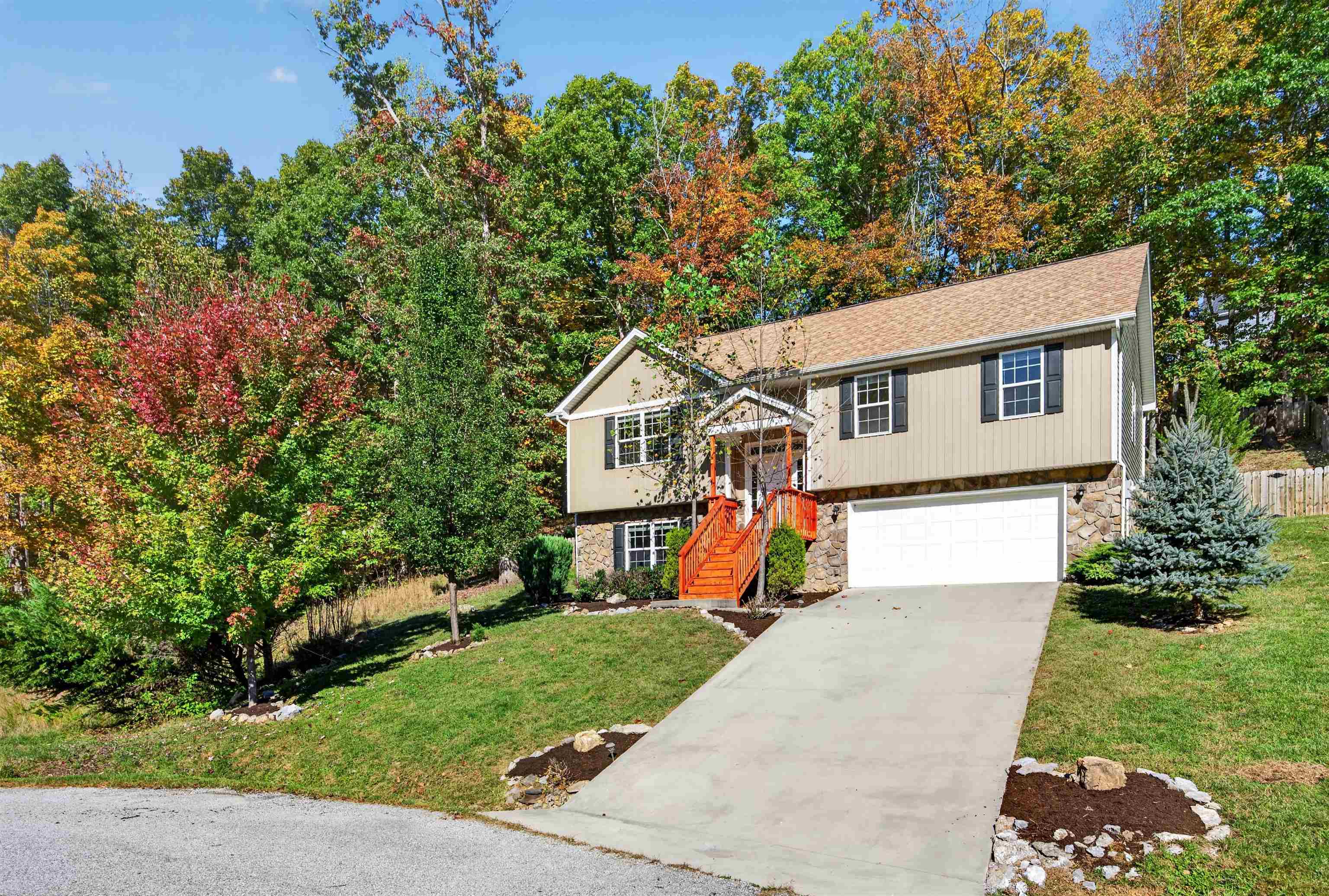 1048 St Clair Lane Christiansburg VA 24073