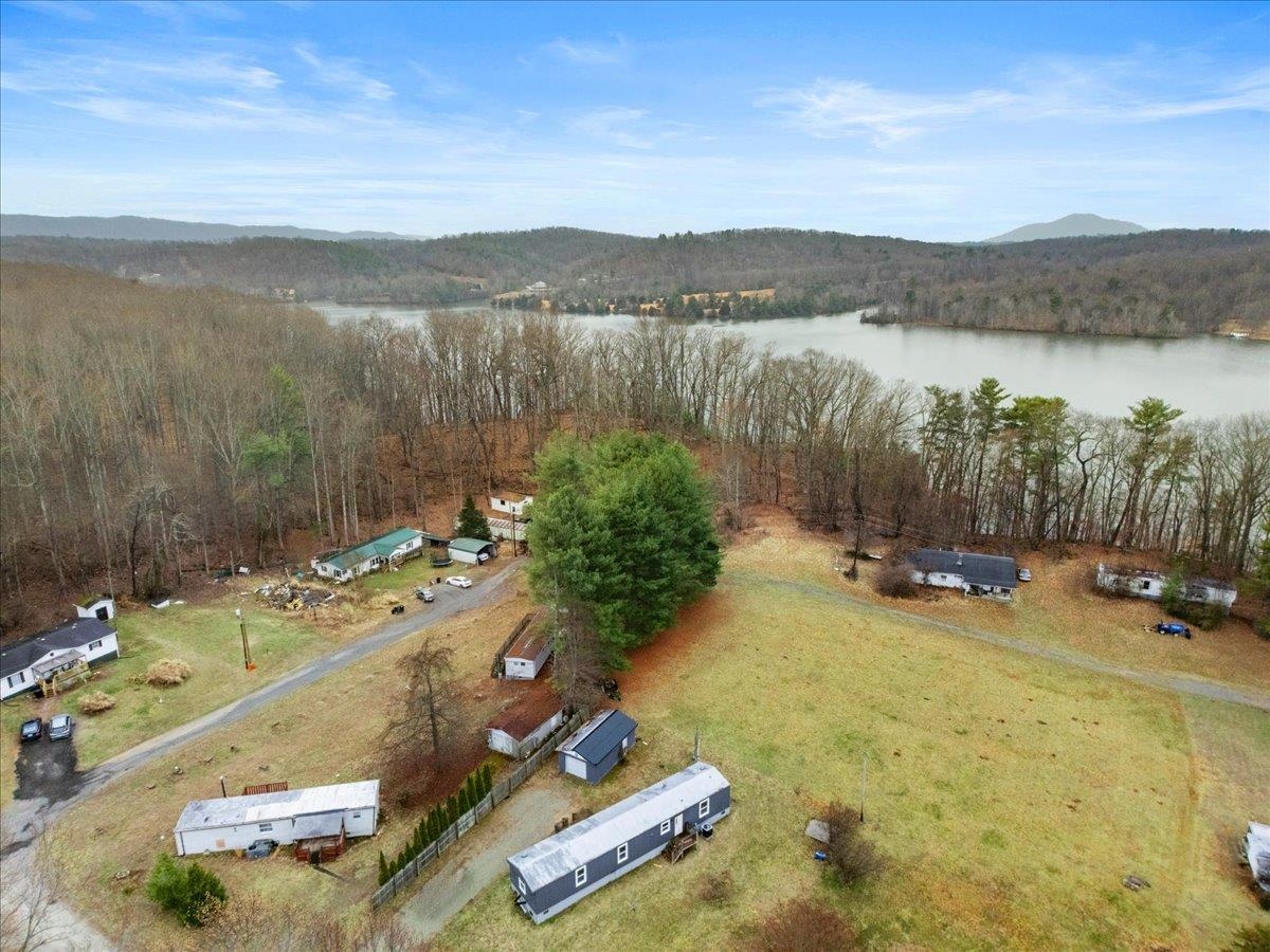 4475 Raccoon Place Dublin VA 24084