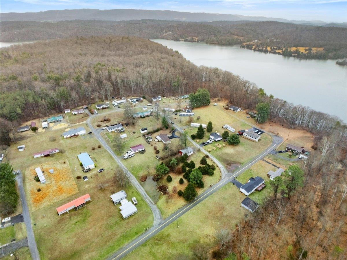4475 Raccoon Place Dublin VA 24084
