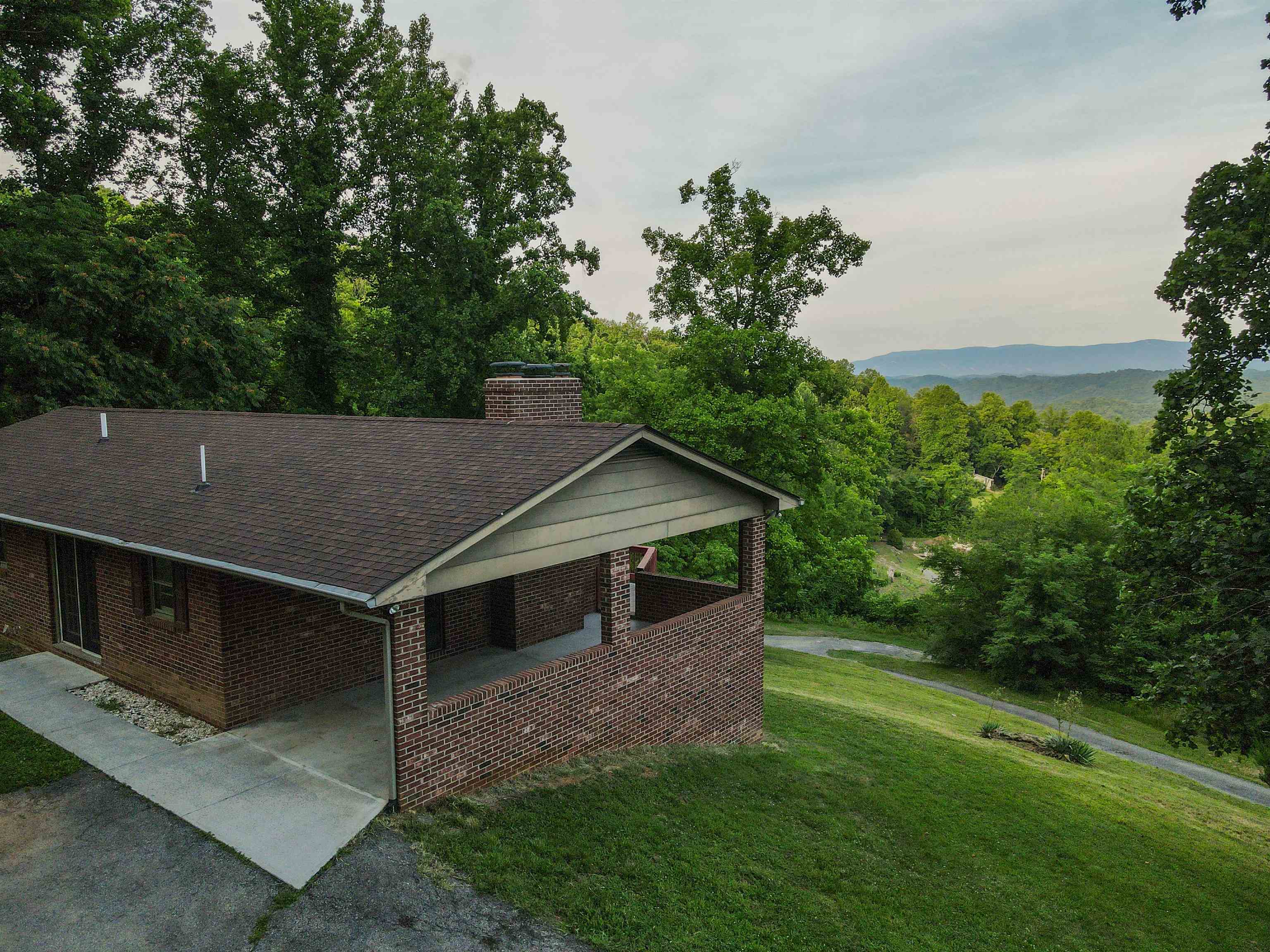 808 Summer Road Blacksburg VA 24060