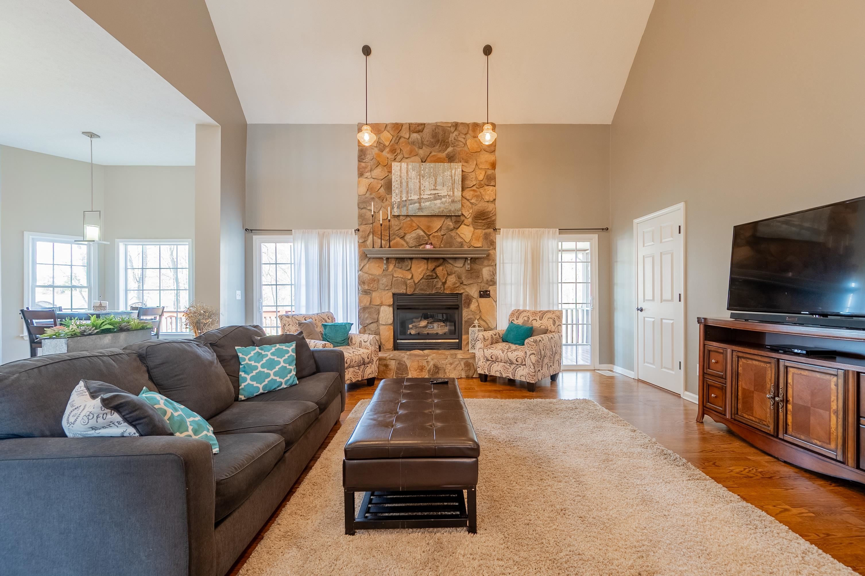 1005 W Rock Road Radford VA 24141