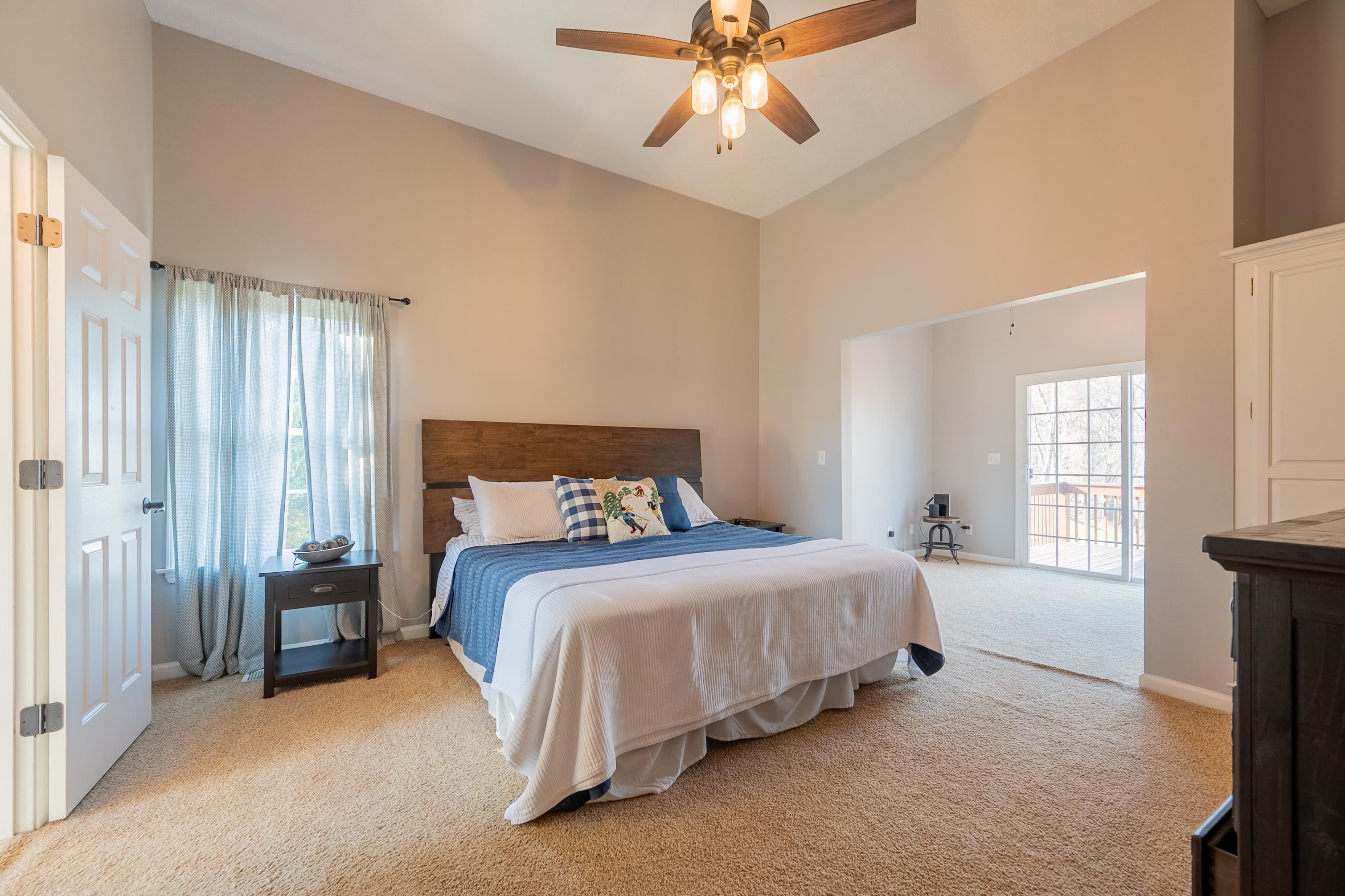 1005 W Rock Road Radford VA 24141