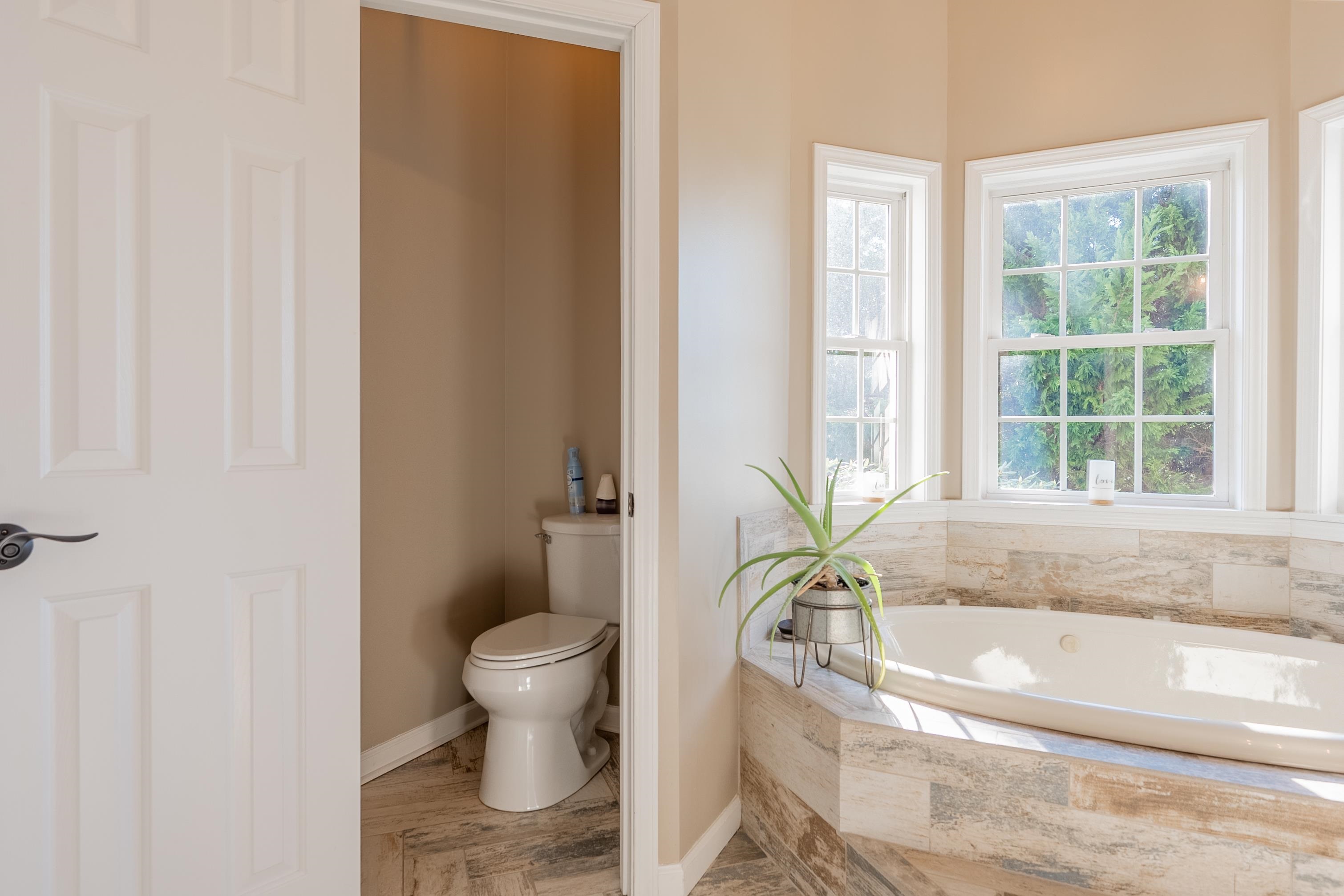 1005 W Rock Road Radford VA 24141