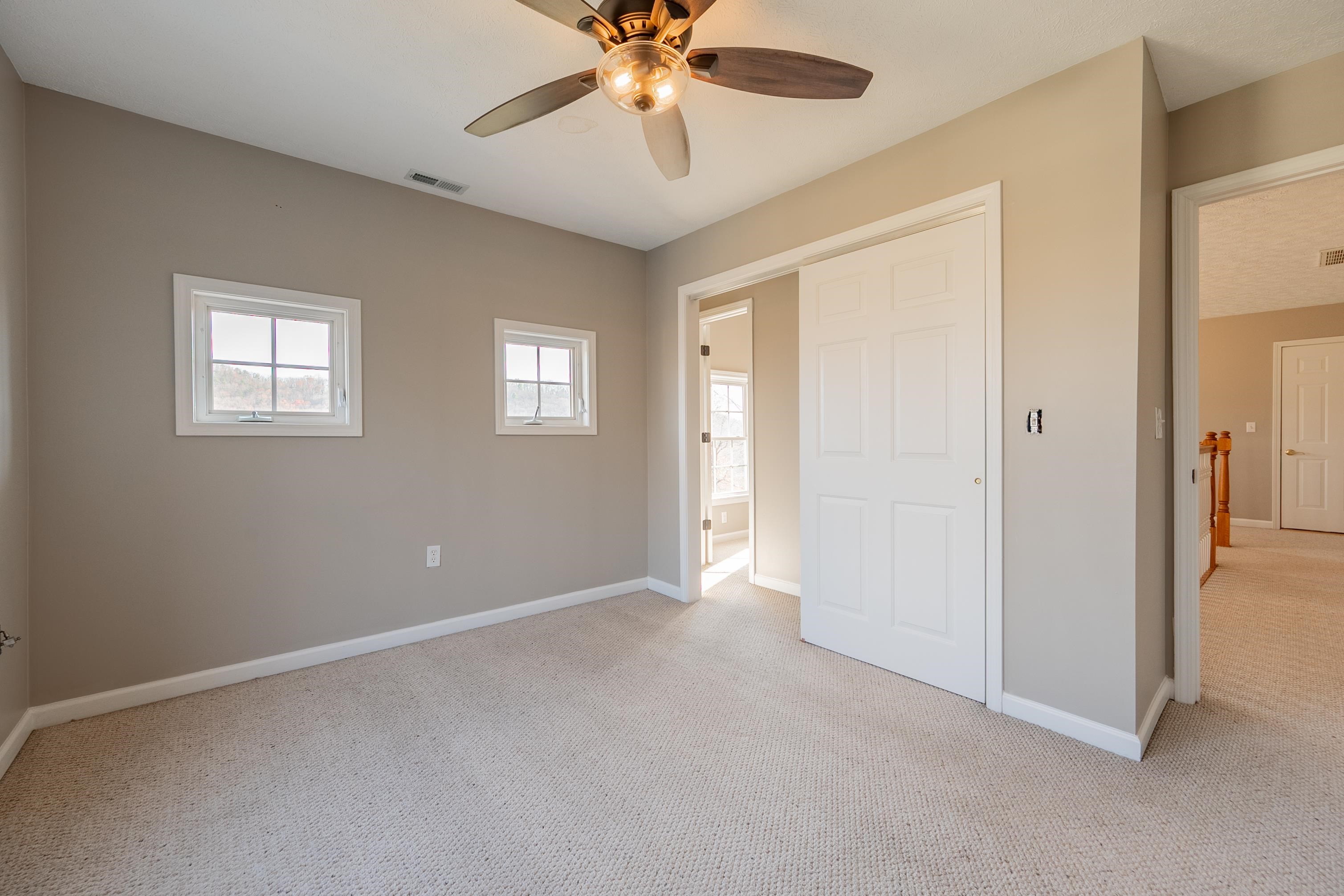 1005 W Rock Road Radford VA 24141