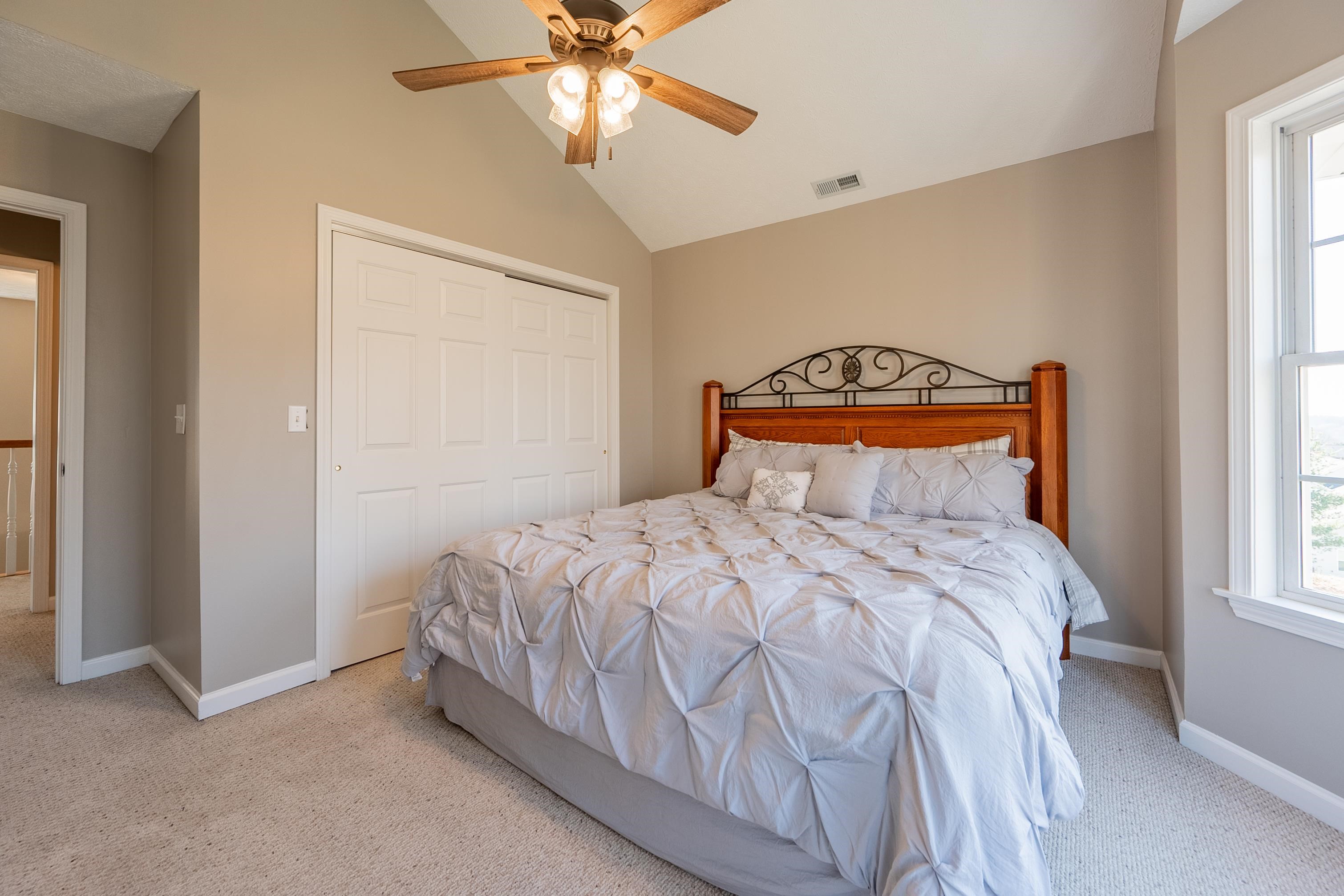 1005 W Rock Road Radford VA 24141