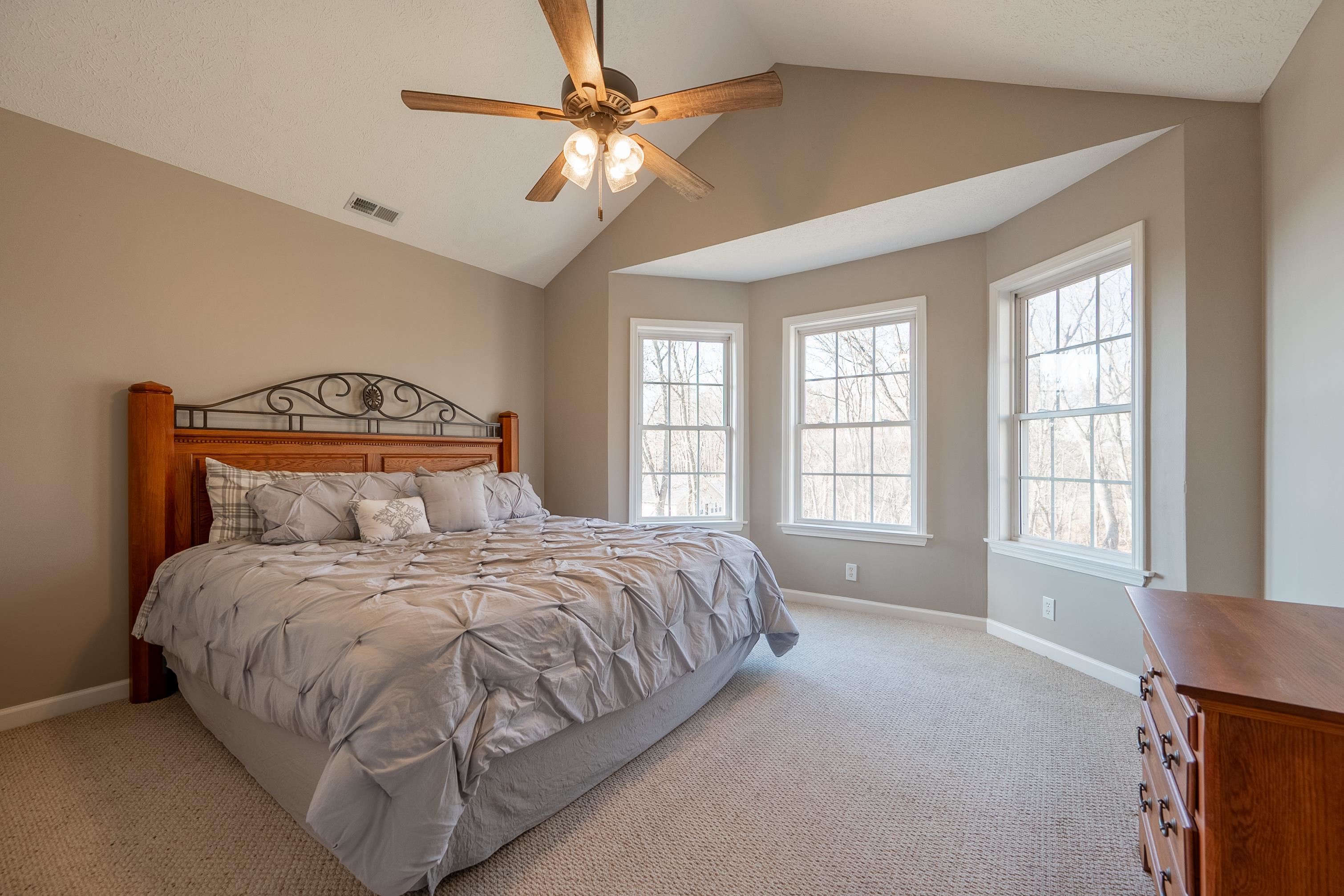 1005 W Rock Road Radford VA 24141