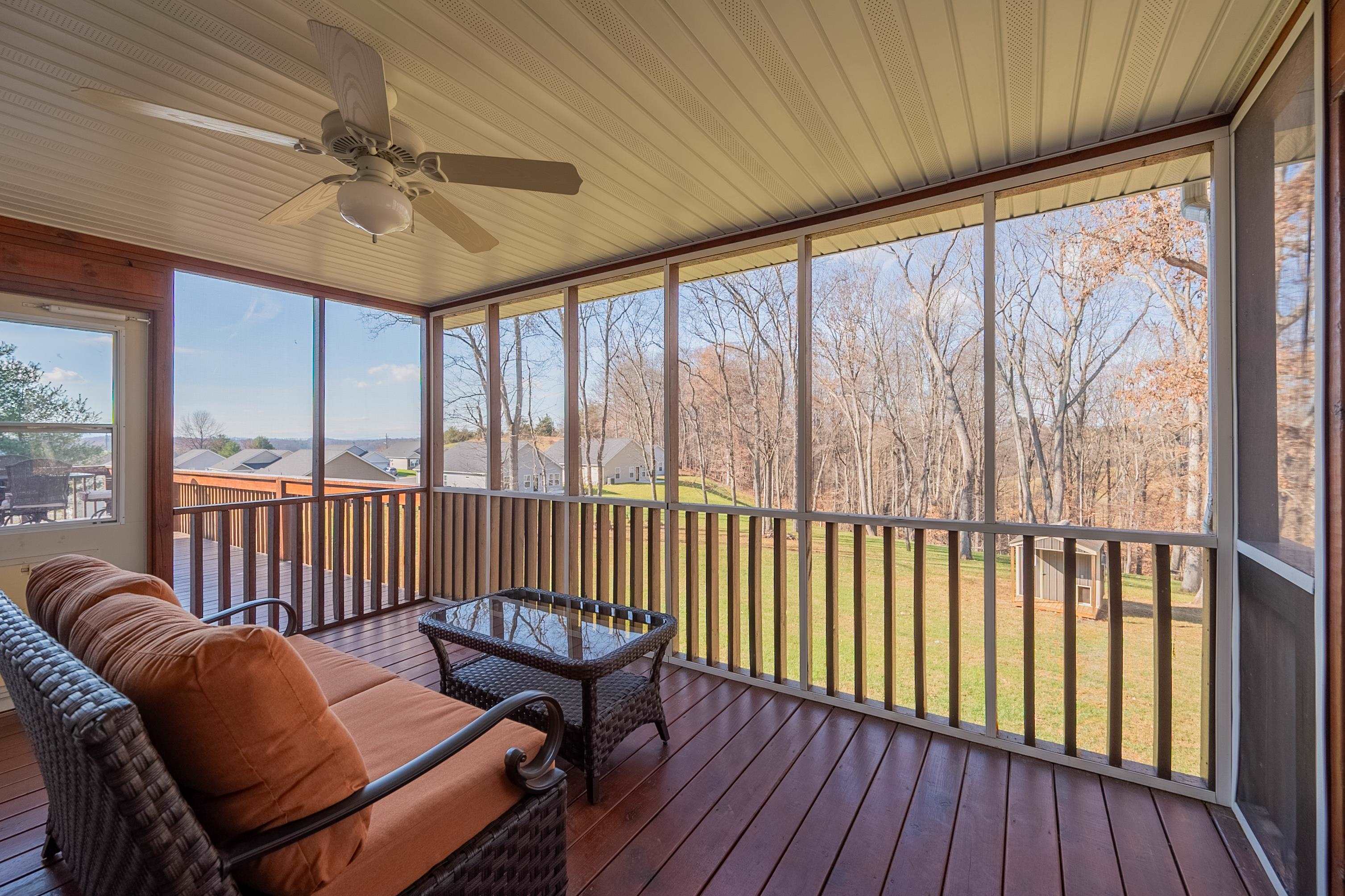 1005 W Rock Road Radford VA 24141