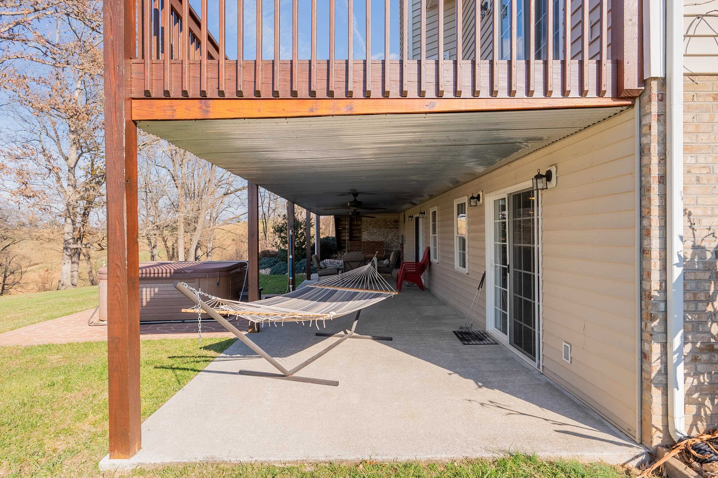 1005 W Rock Road Radford VA 24141