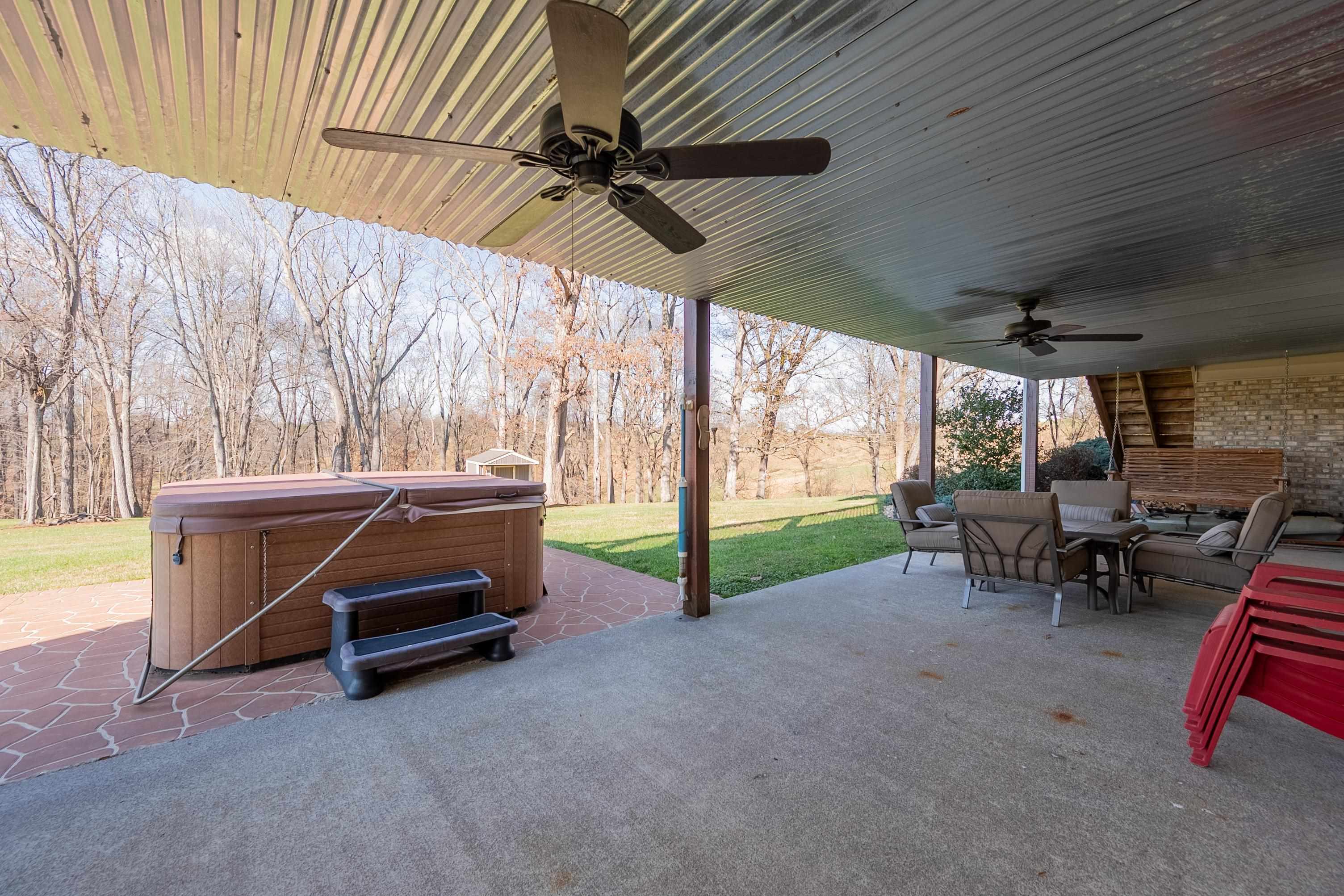 1005 W Rock Road Radford VA 24141