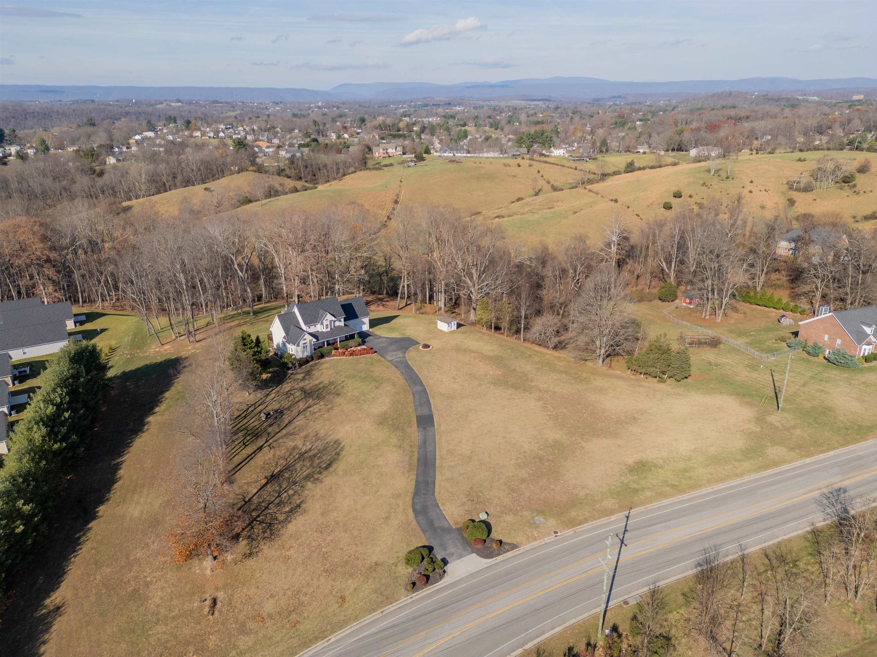 1005 W Rock Road Radford VA 24141