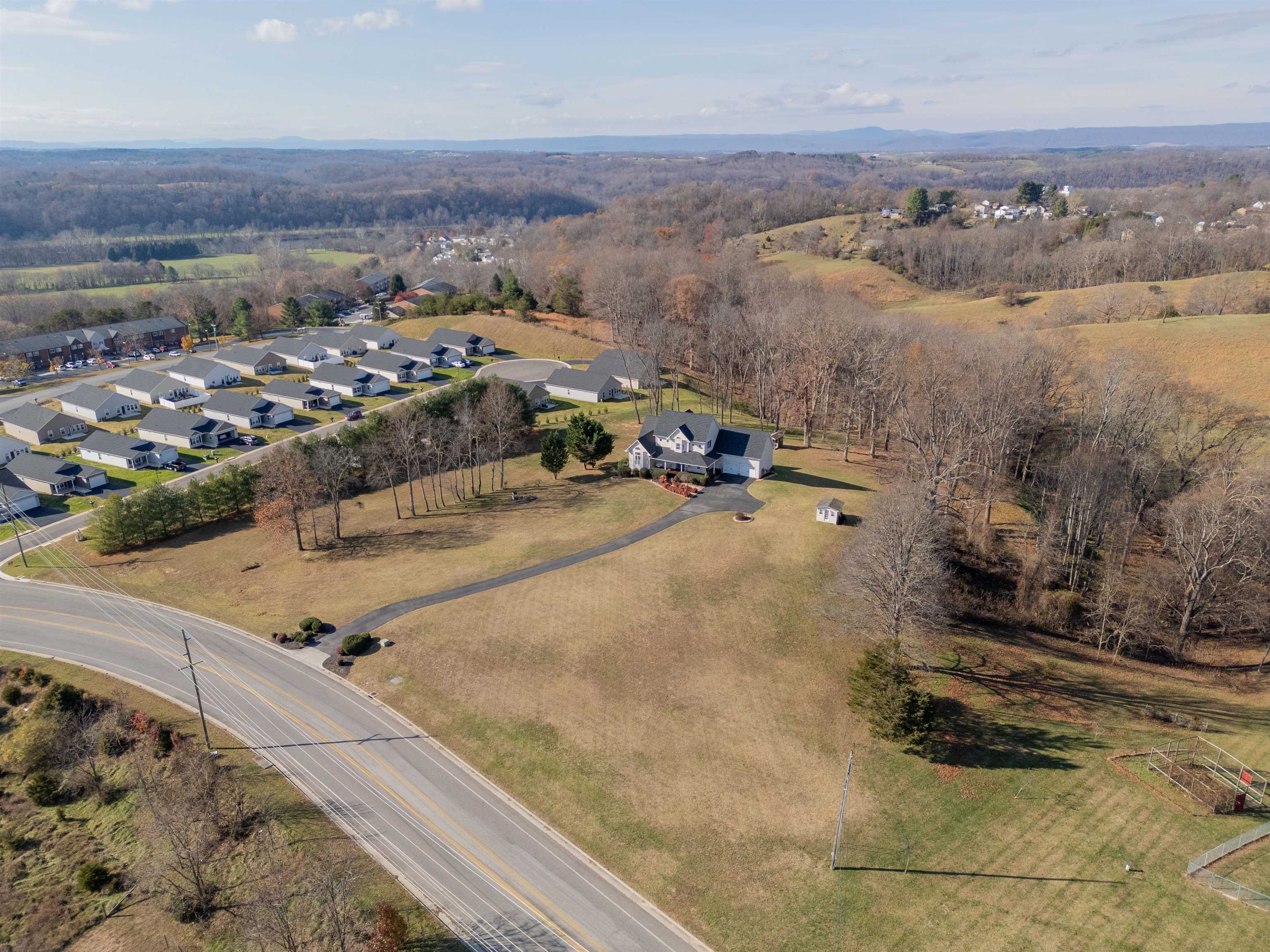 1005 W Rock Road Radford VA 24141