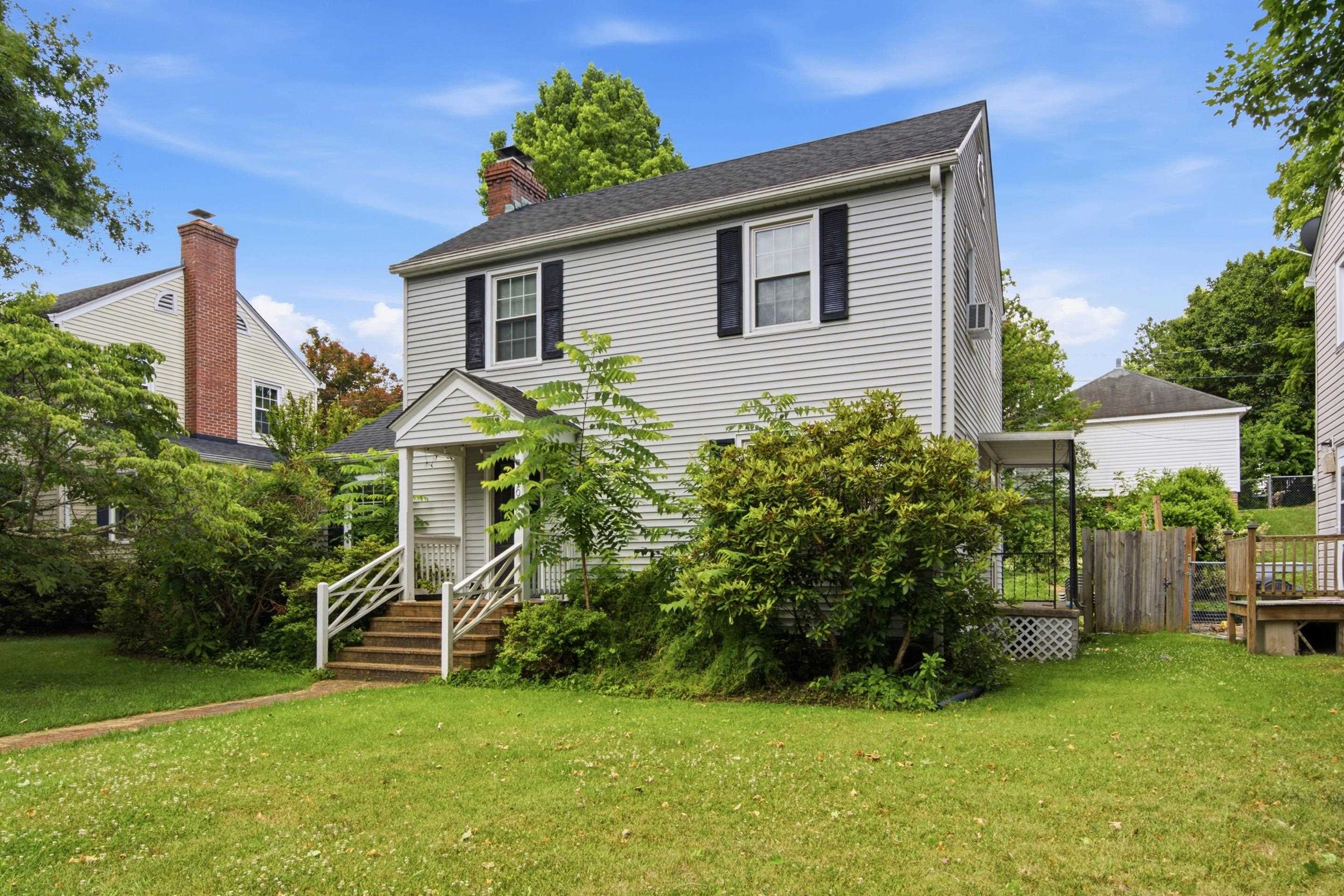 1208 Federal Street Radford VA 24141
