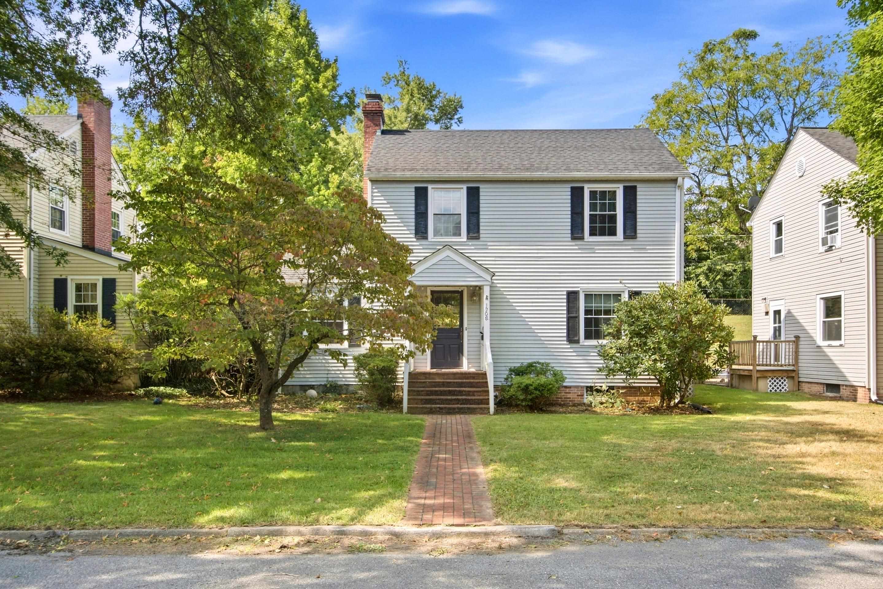 1208 Federal Street Radford VA 24141