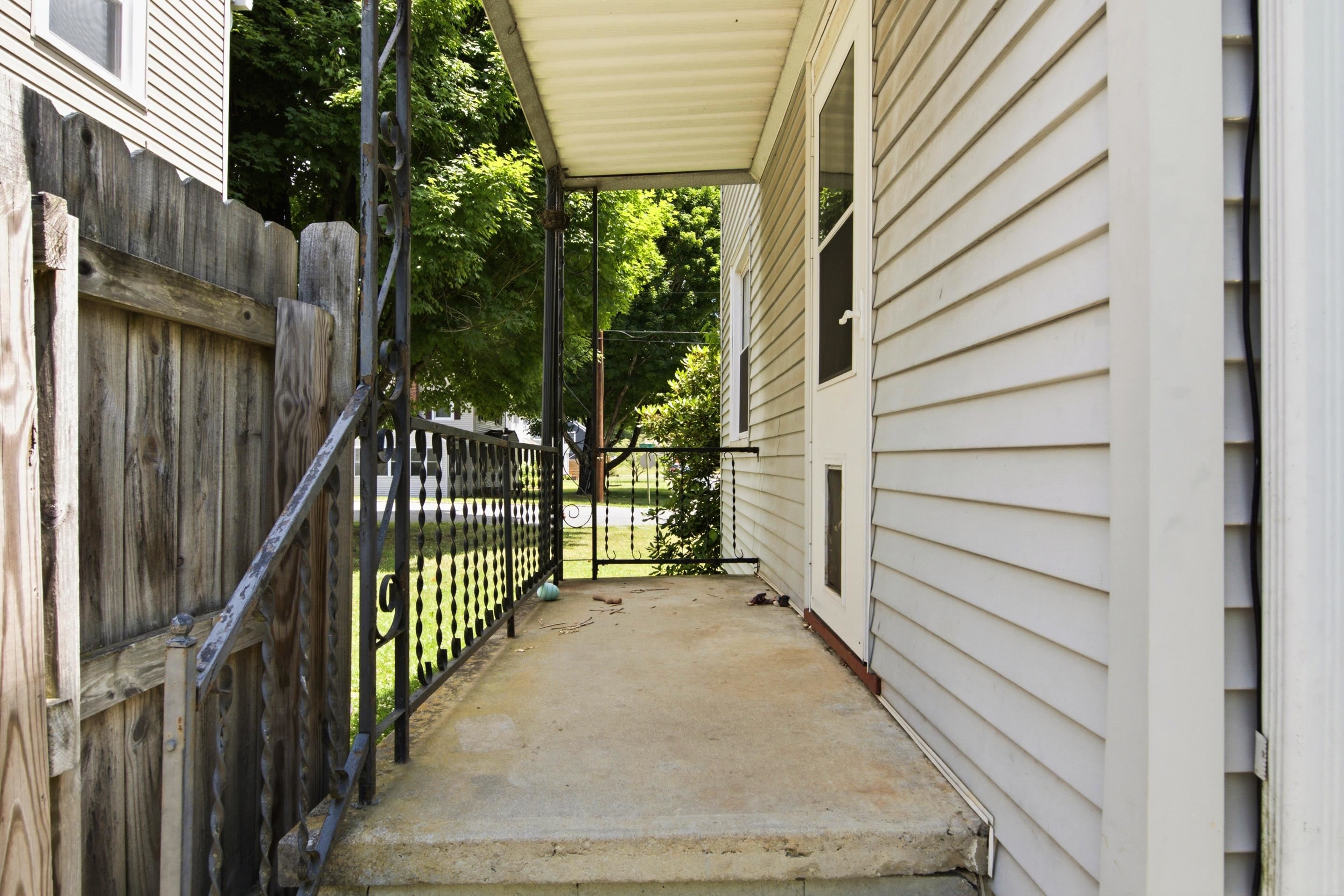 1208 Federal Street Radford VA 24141