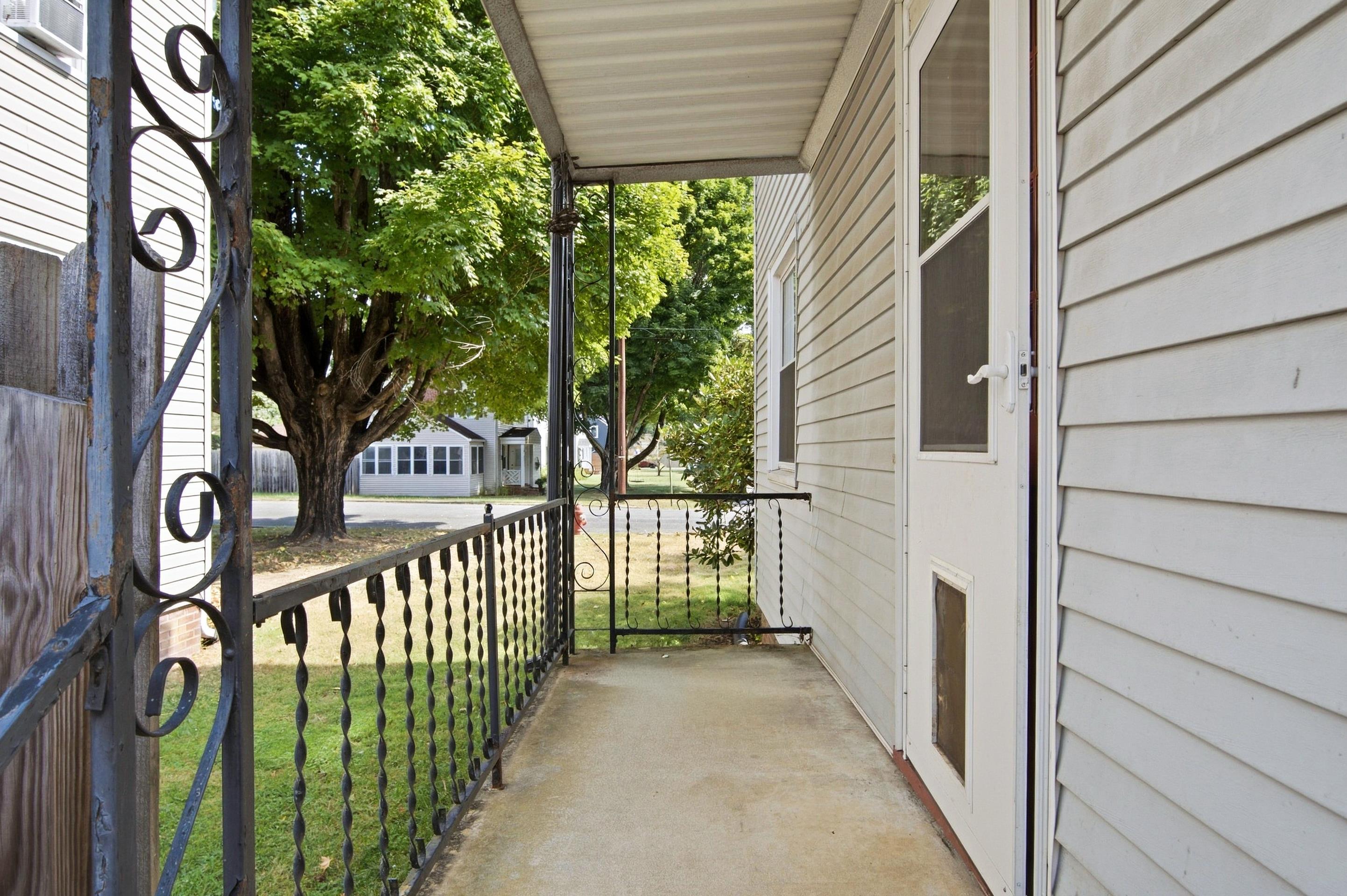 1208 Federal Street Radford VA 24141