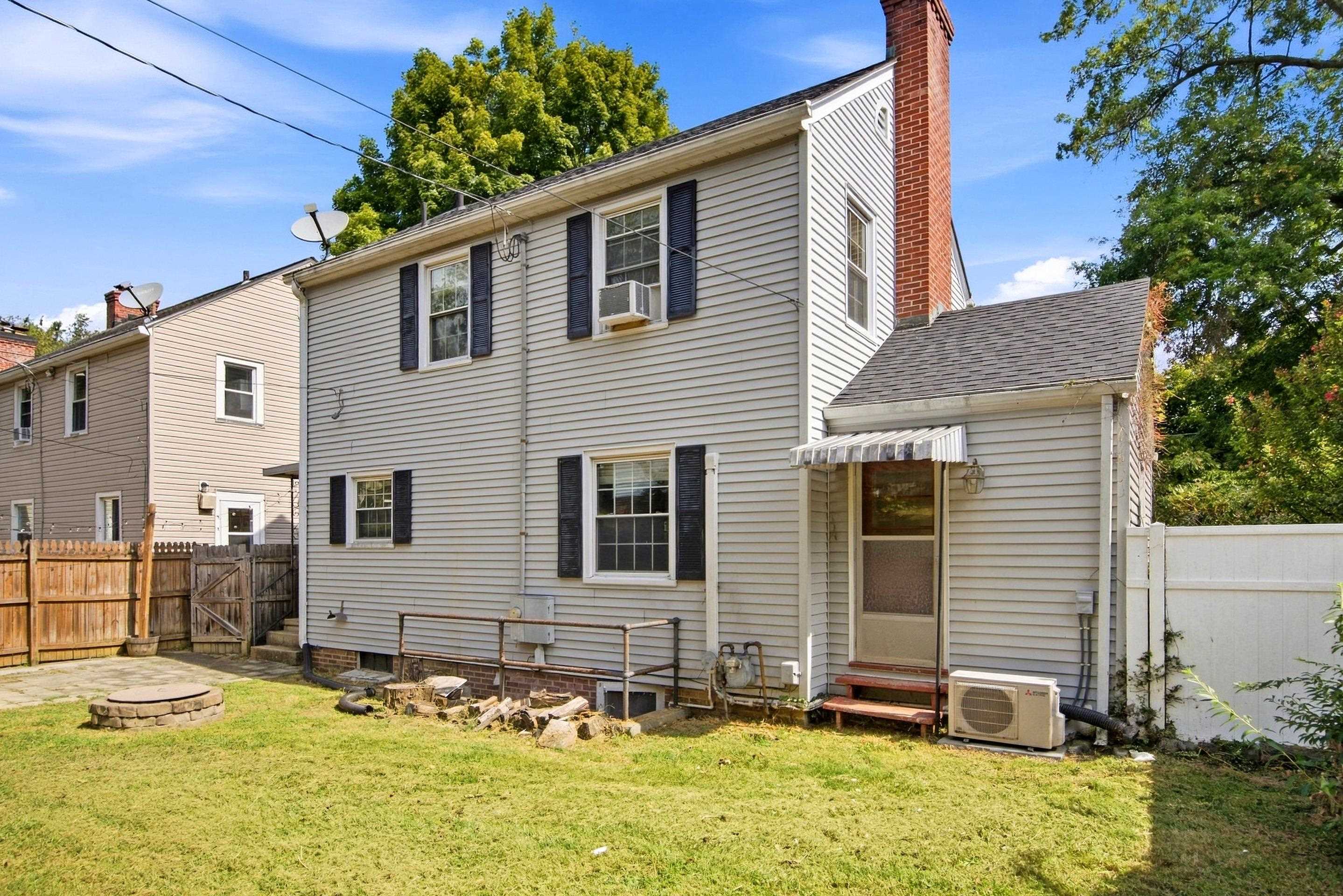 1208 Federal Street Radford VA 24141