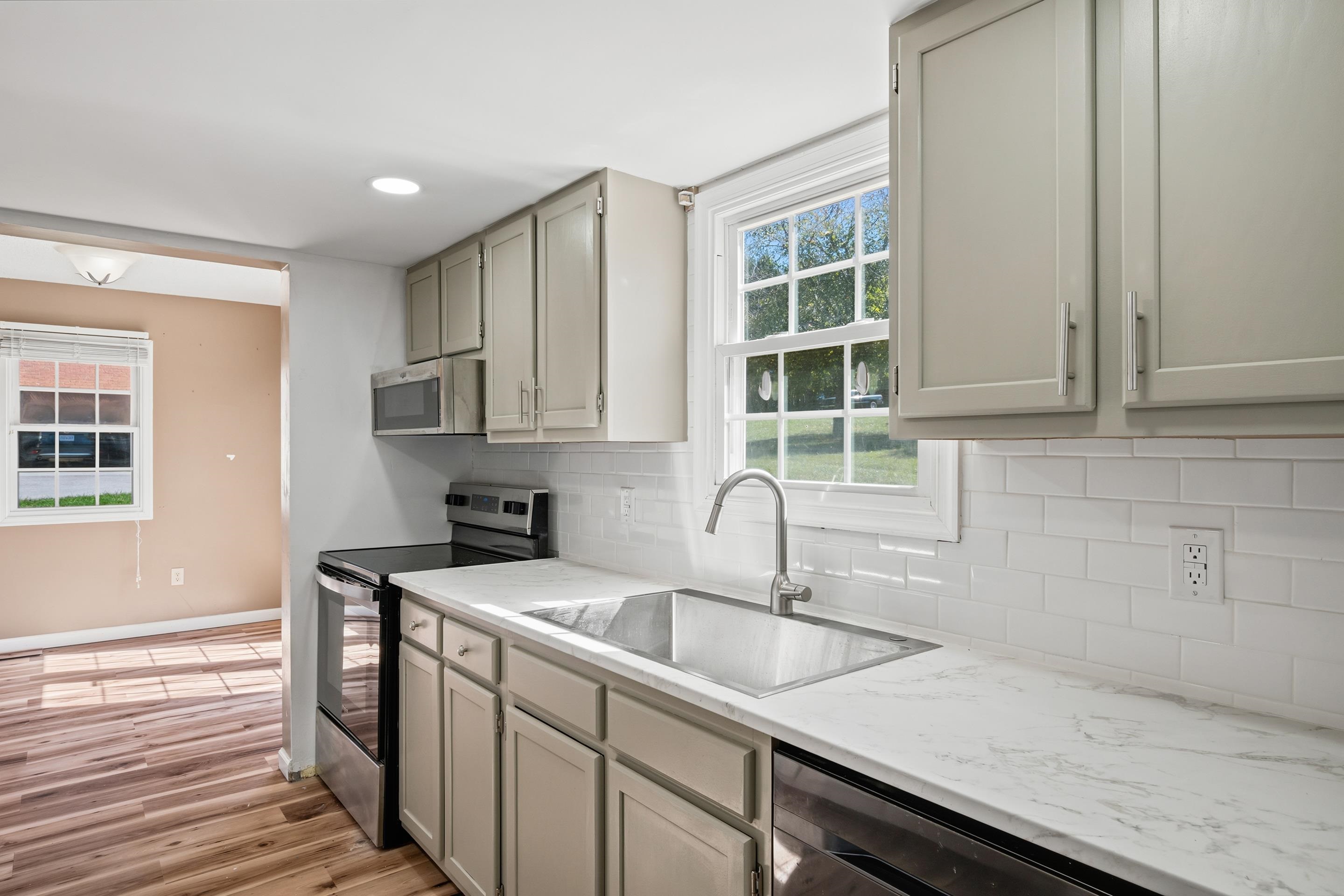 1435 West View Drive Christiansburg VA 24073