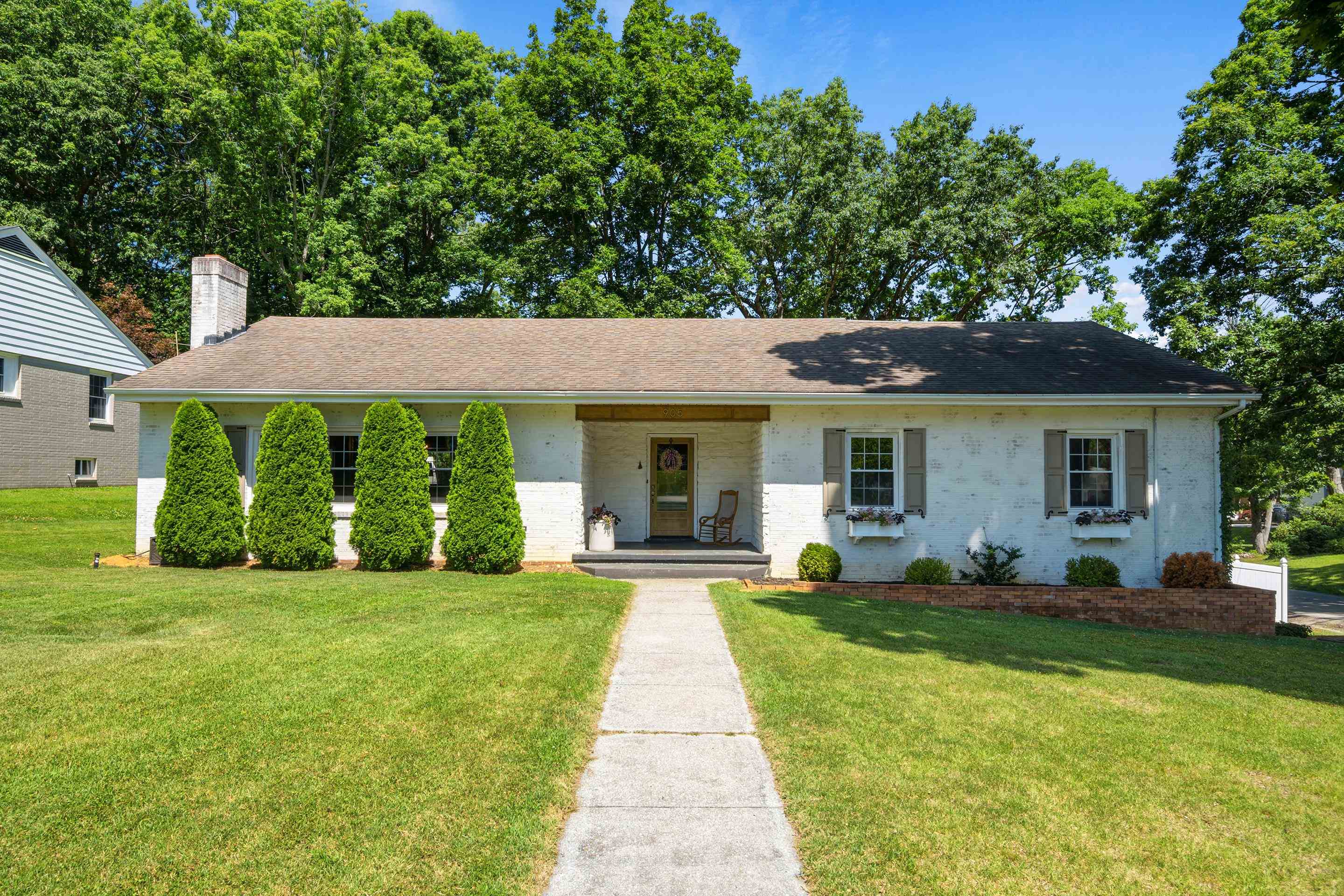 Christiansburg VA, 905 Oak Drive