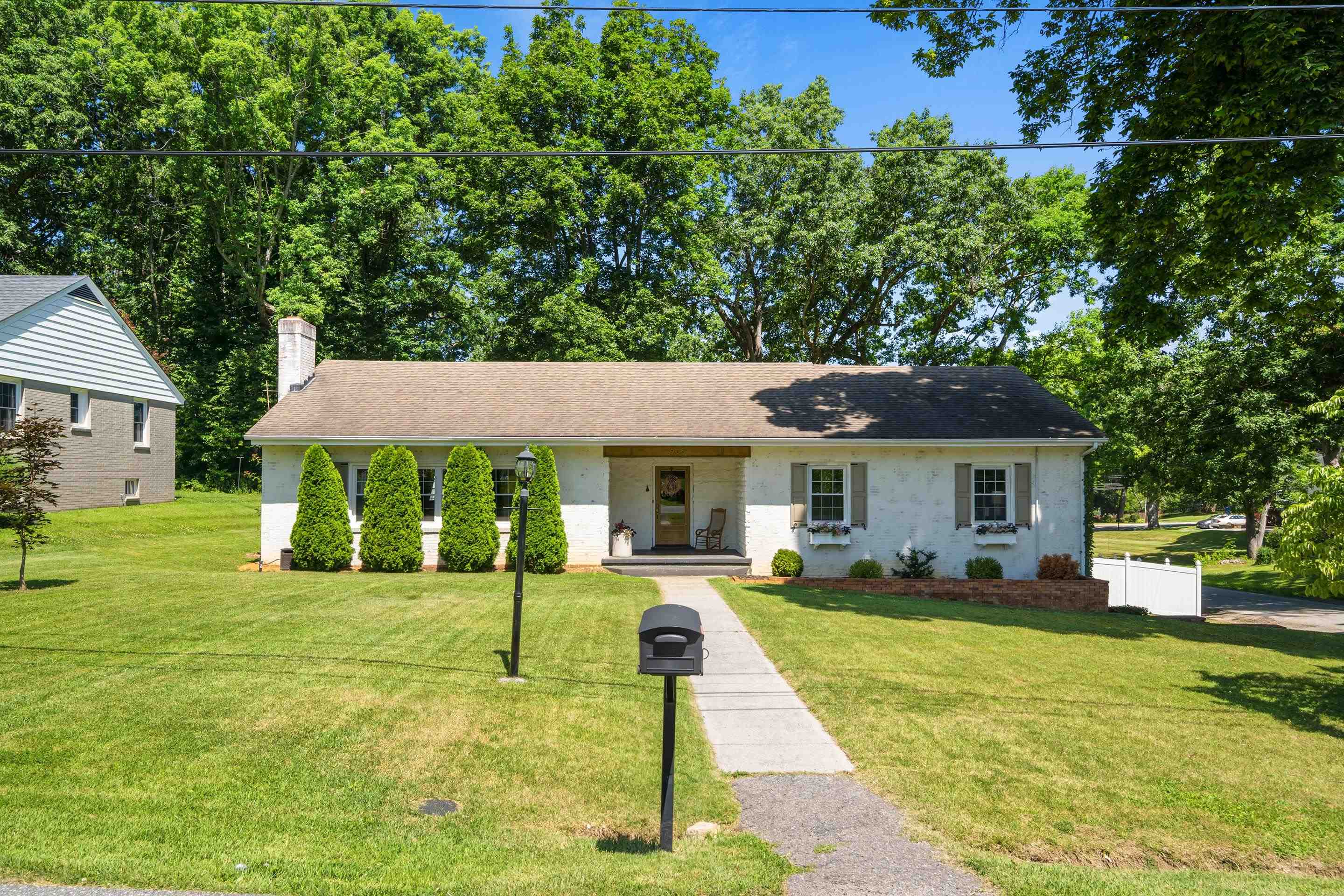 905 Oak Drive Christiansburg VA 24073