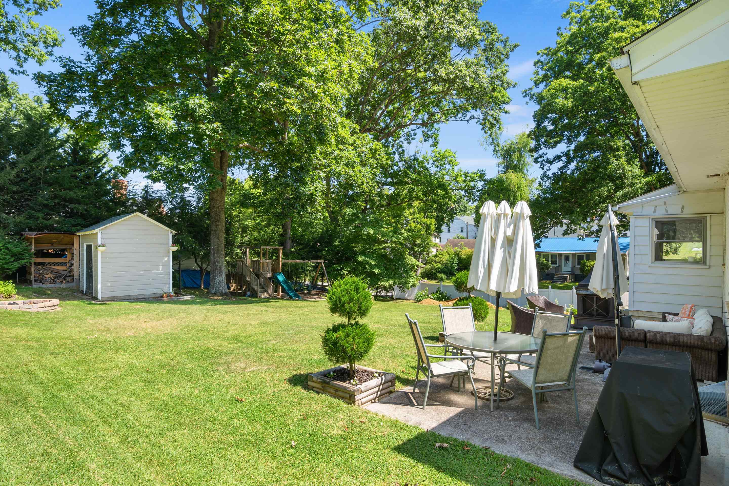 905 Oak Drive Christiansburg VA 24073