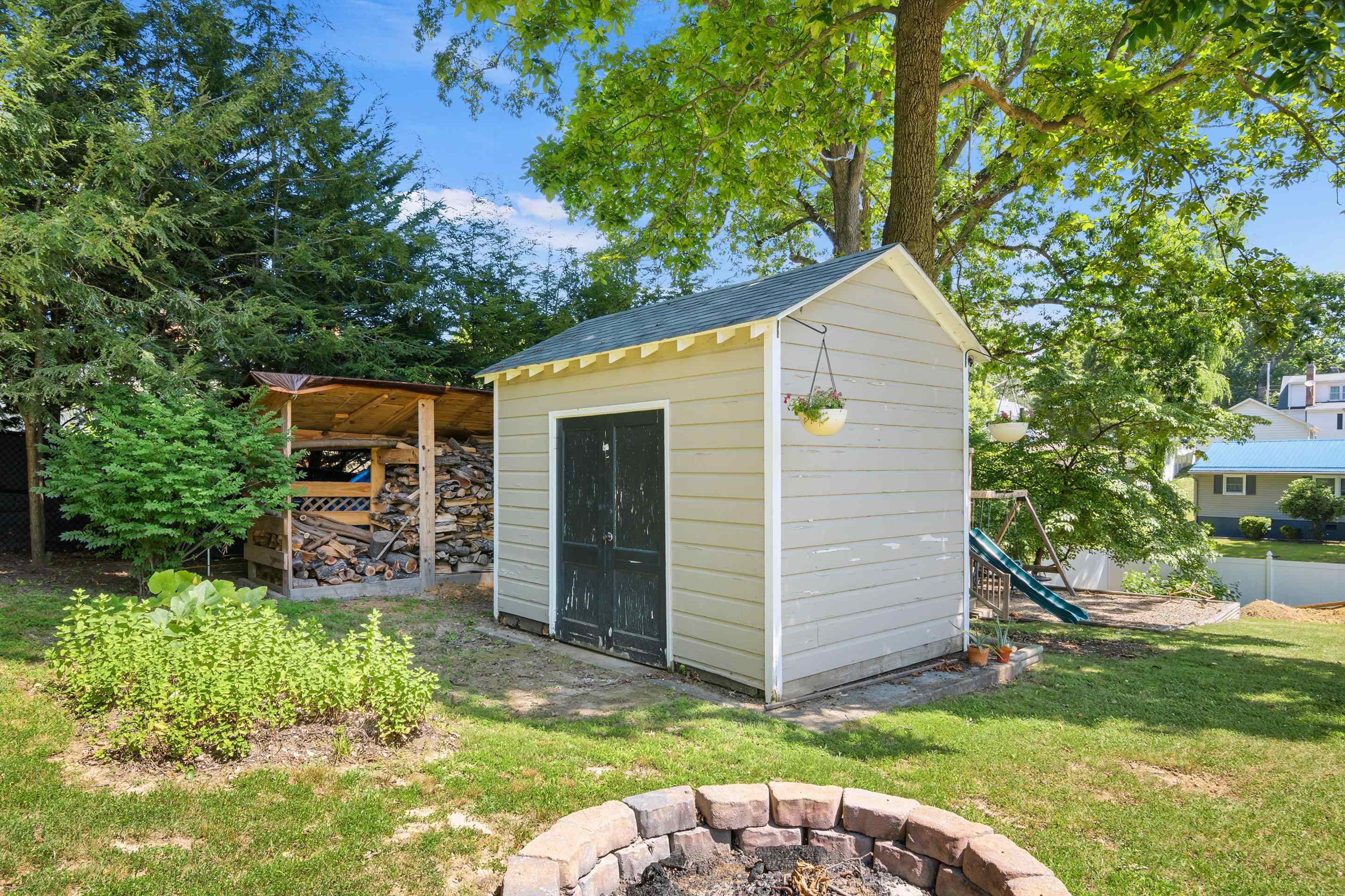 905 Oak Drive Christiansburg VA 24073