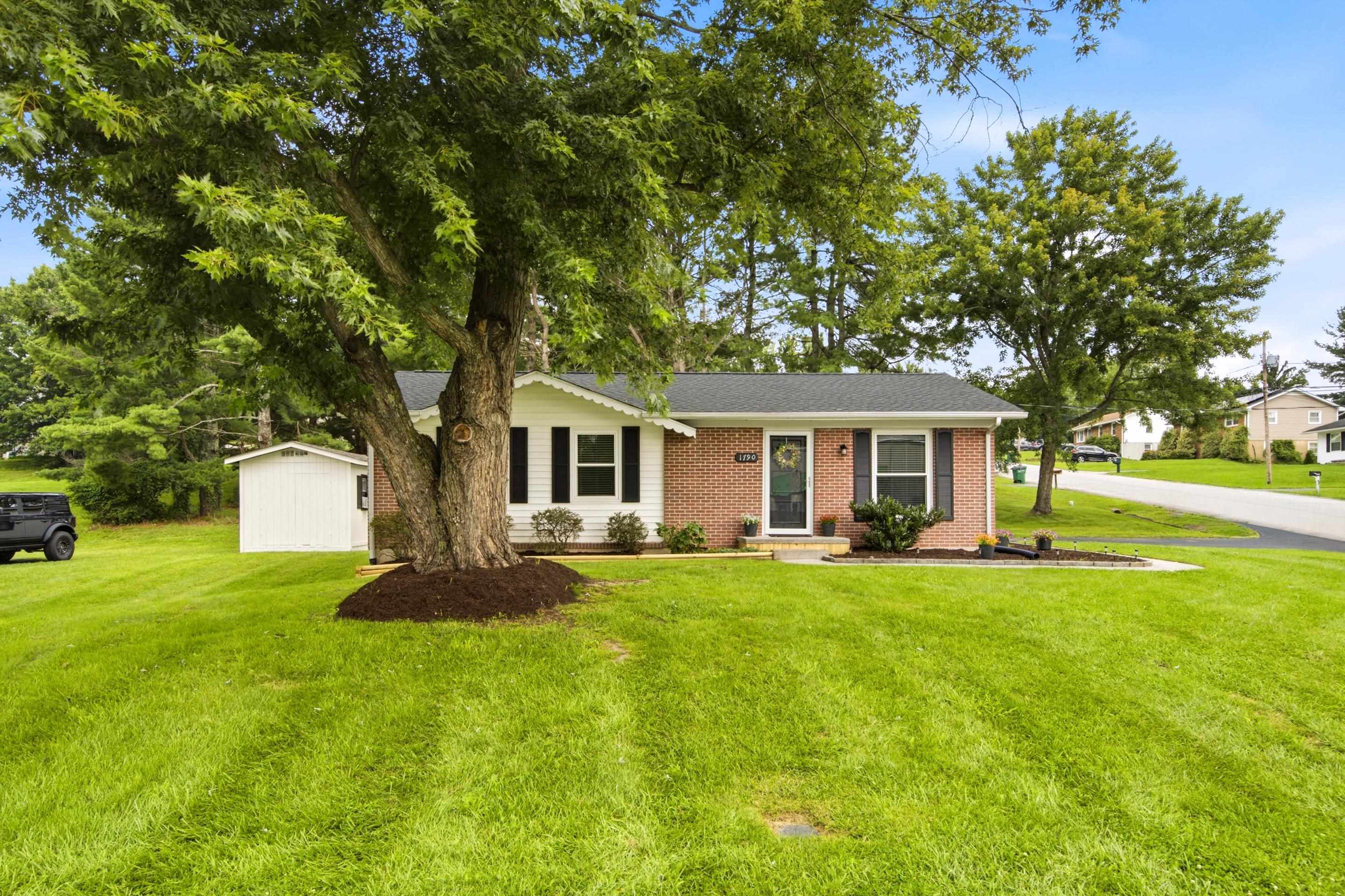 1790 Rainbow Street NE Christiansburg VA 24073