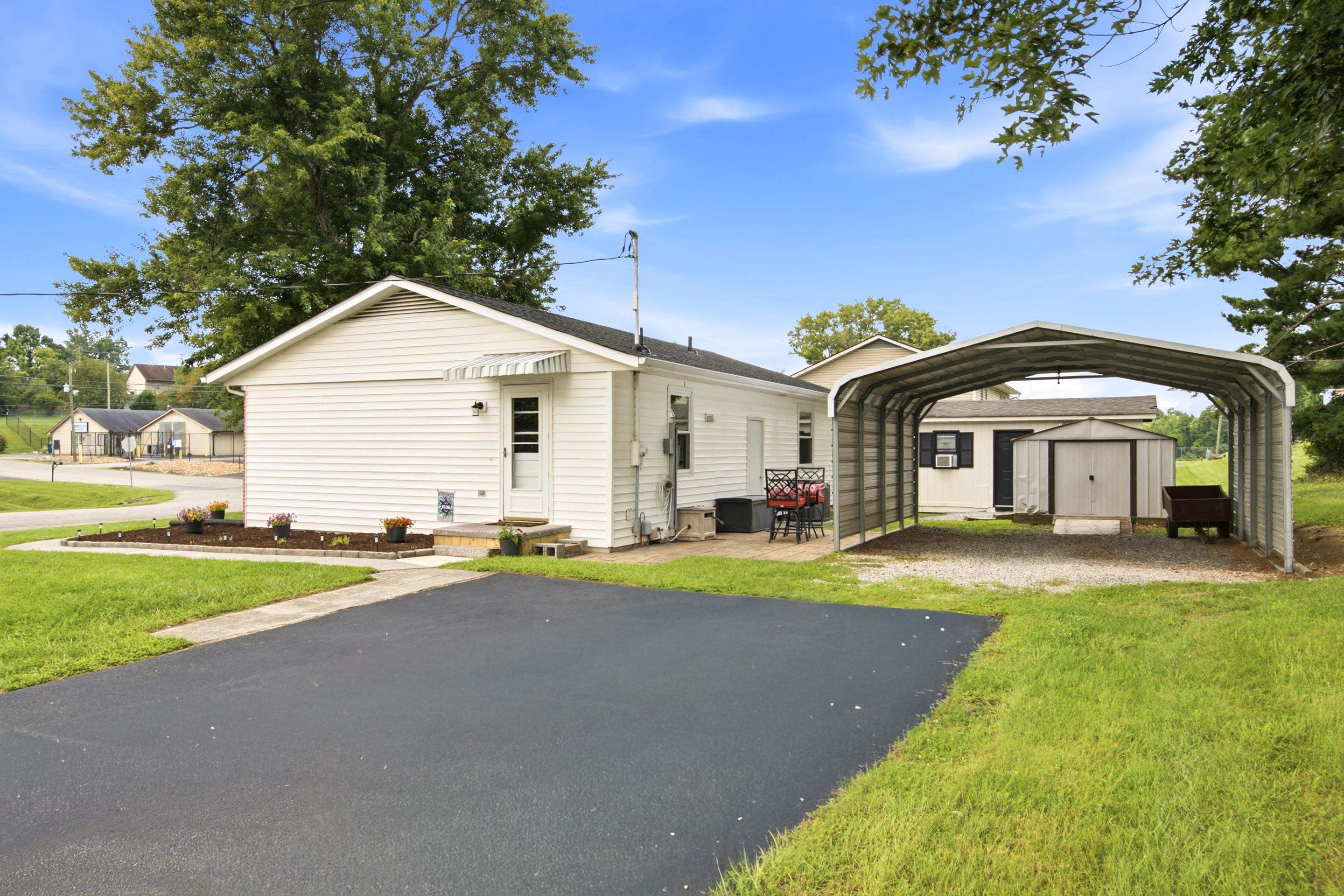 1790 Rainbow Street NE Christiansburg VA 24073