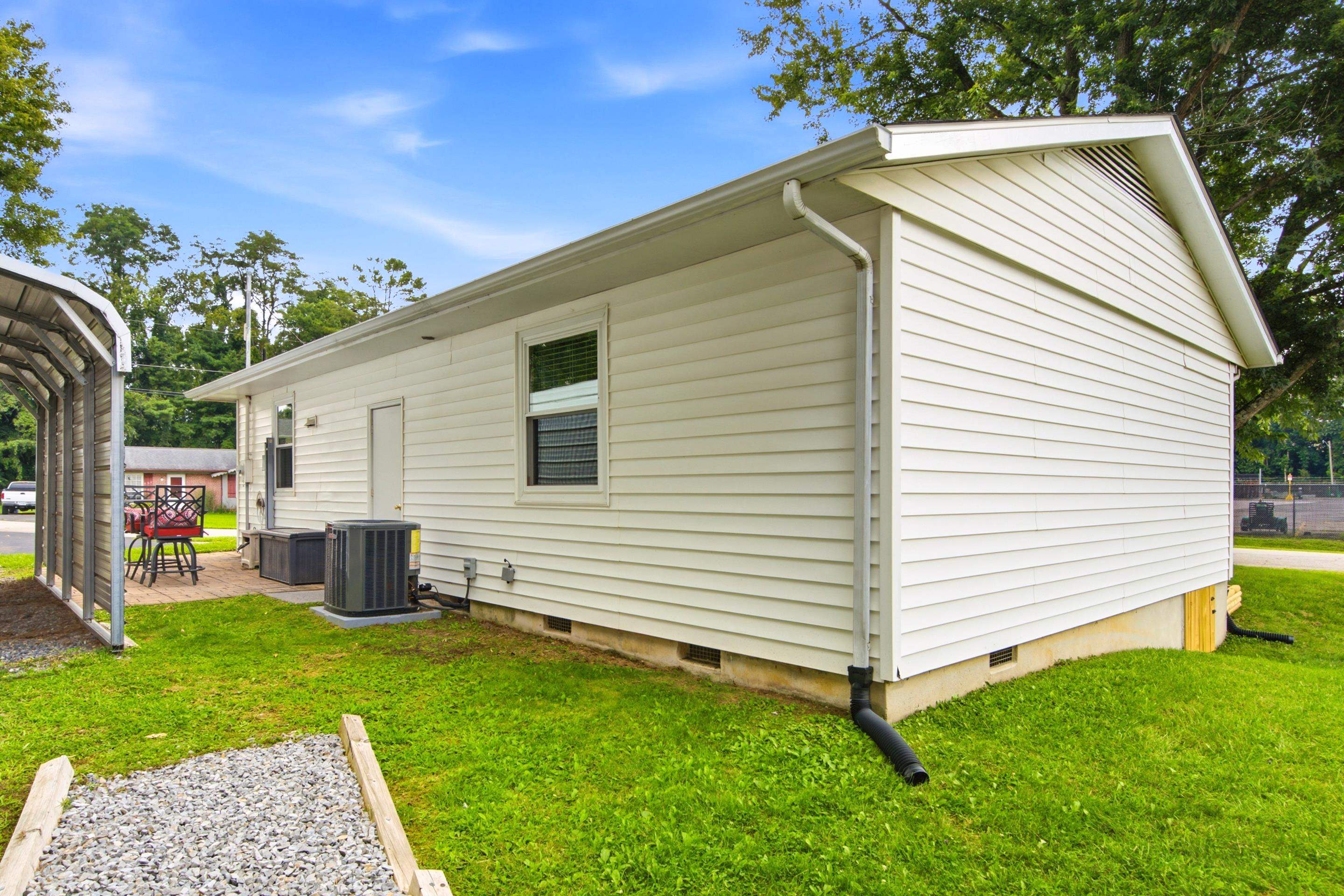 1790 Rainbow Street NE Christiansburg VA 24073