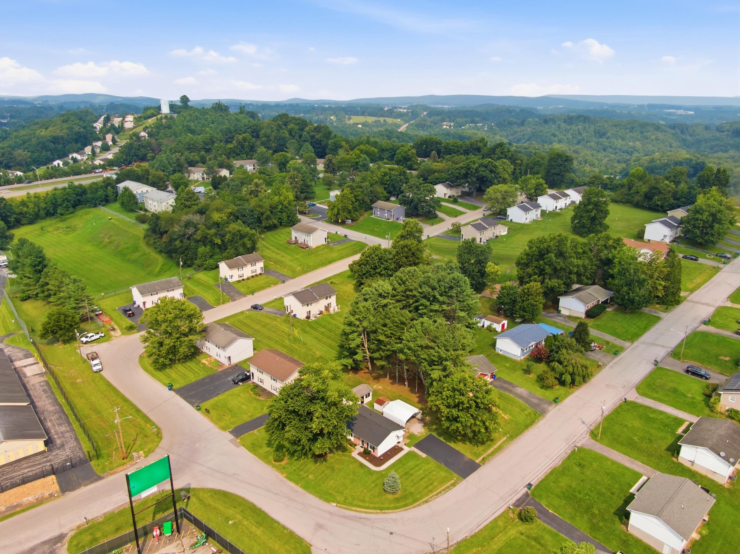 1790 Rainbow Street NE Christiansburg VA 24073