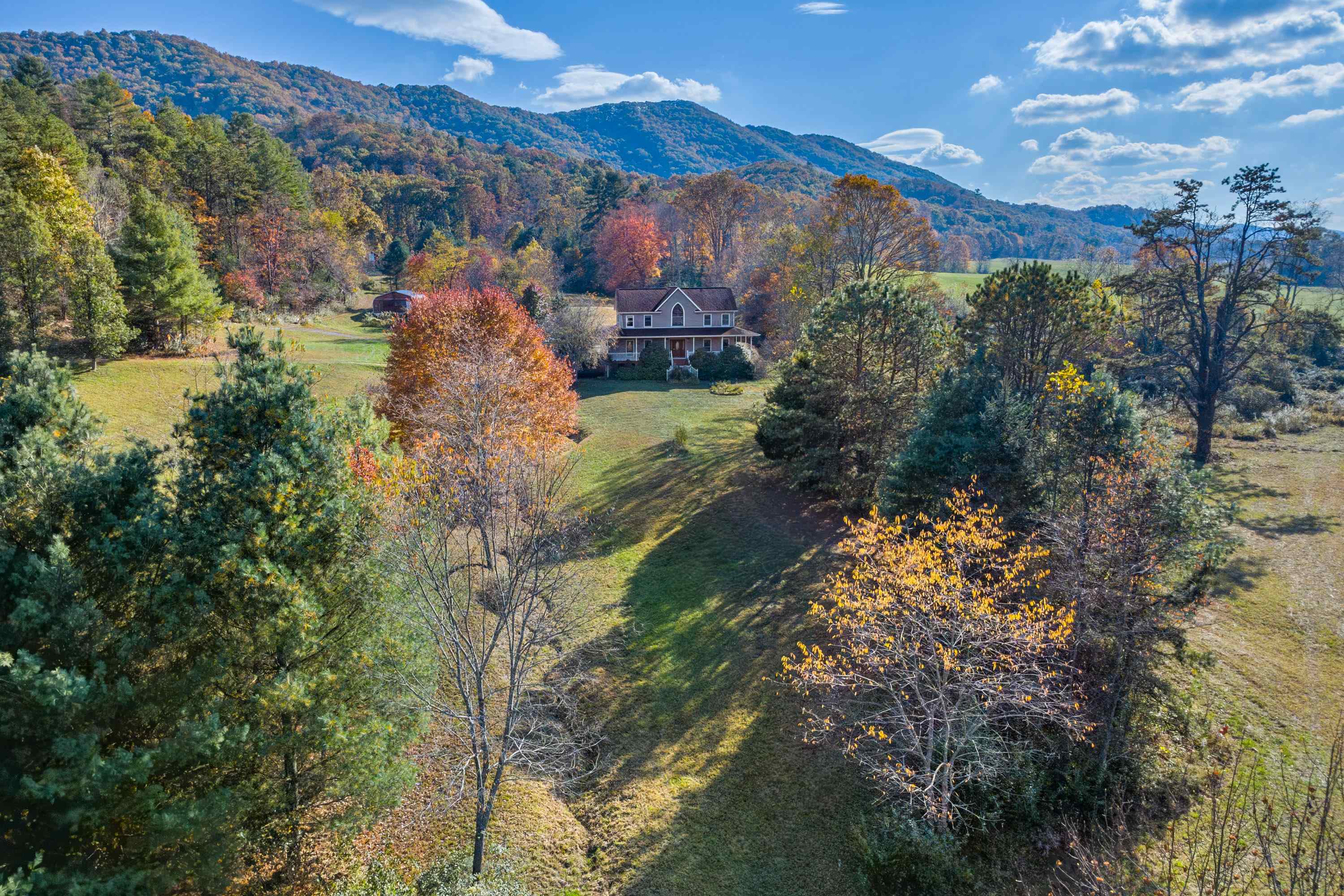 4149 SE Suiter Road SW Bastian VA 24314