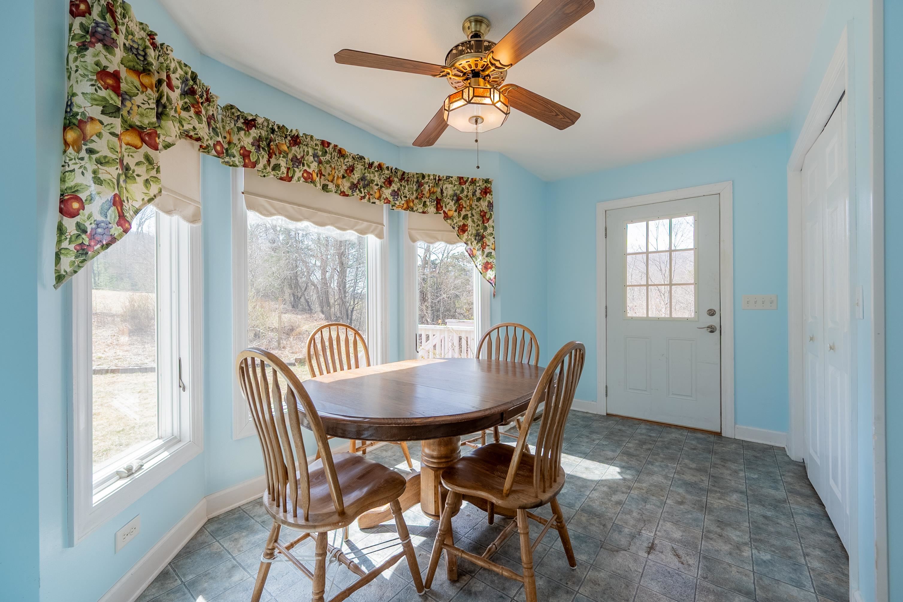 4149 SE Suiter Road SW Bastian VA 24314