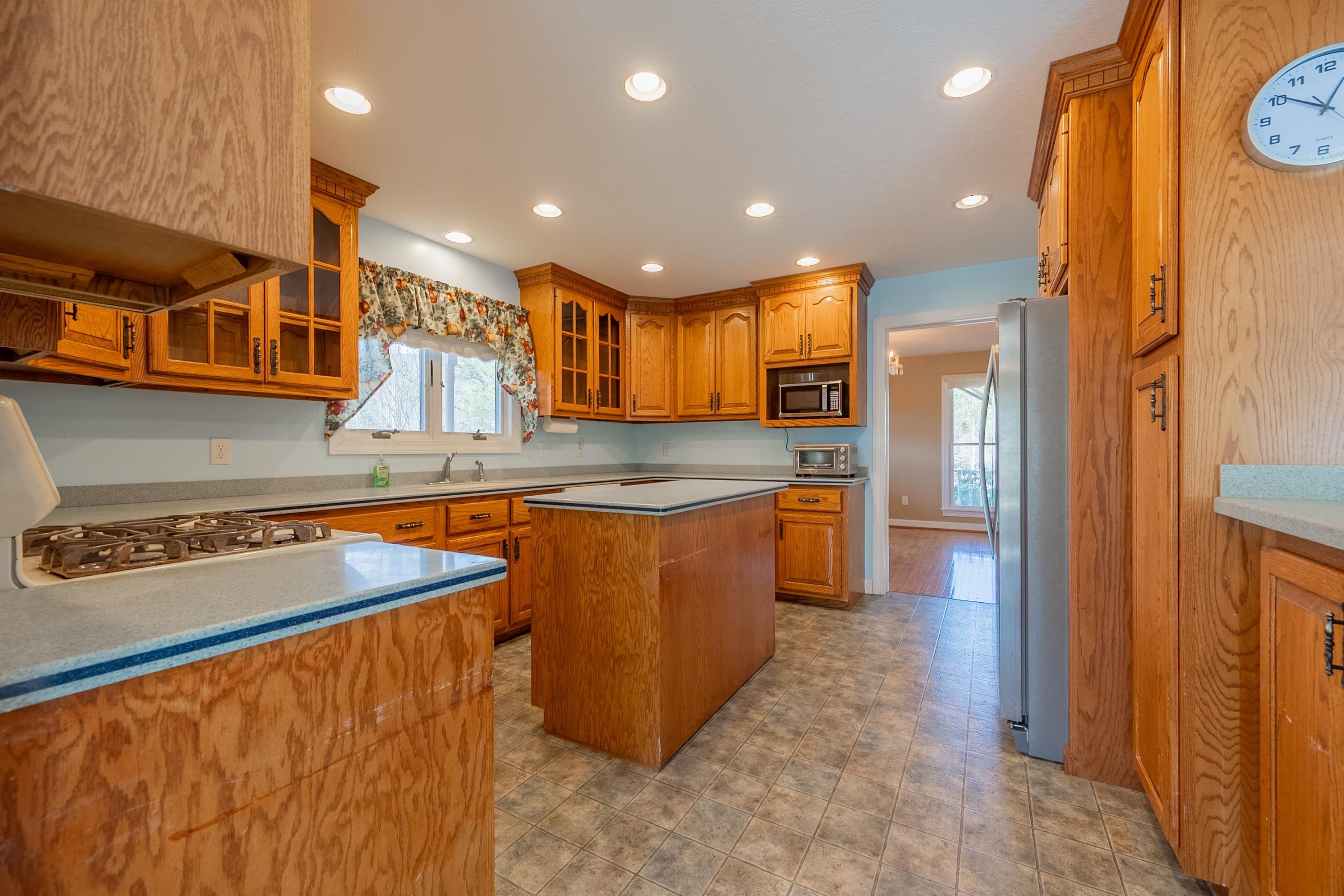 4149 SE Suiter Road SW Bastian VA 24314