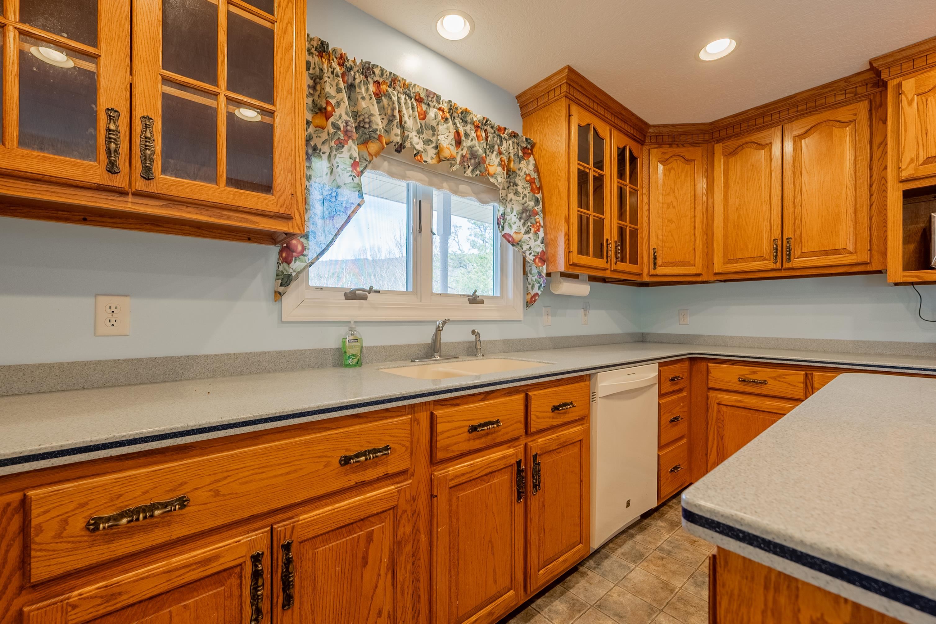 4149 SE Suiter Road SW Bastian VA 24314