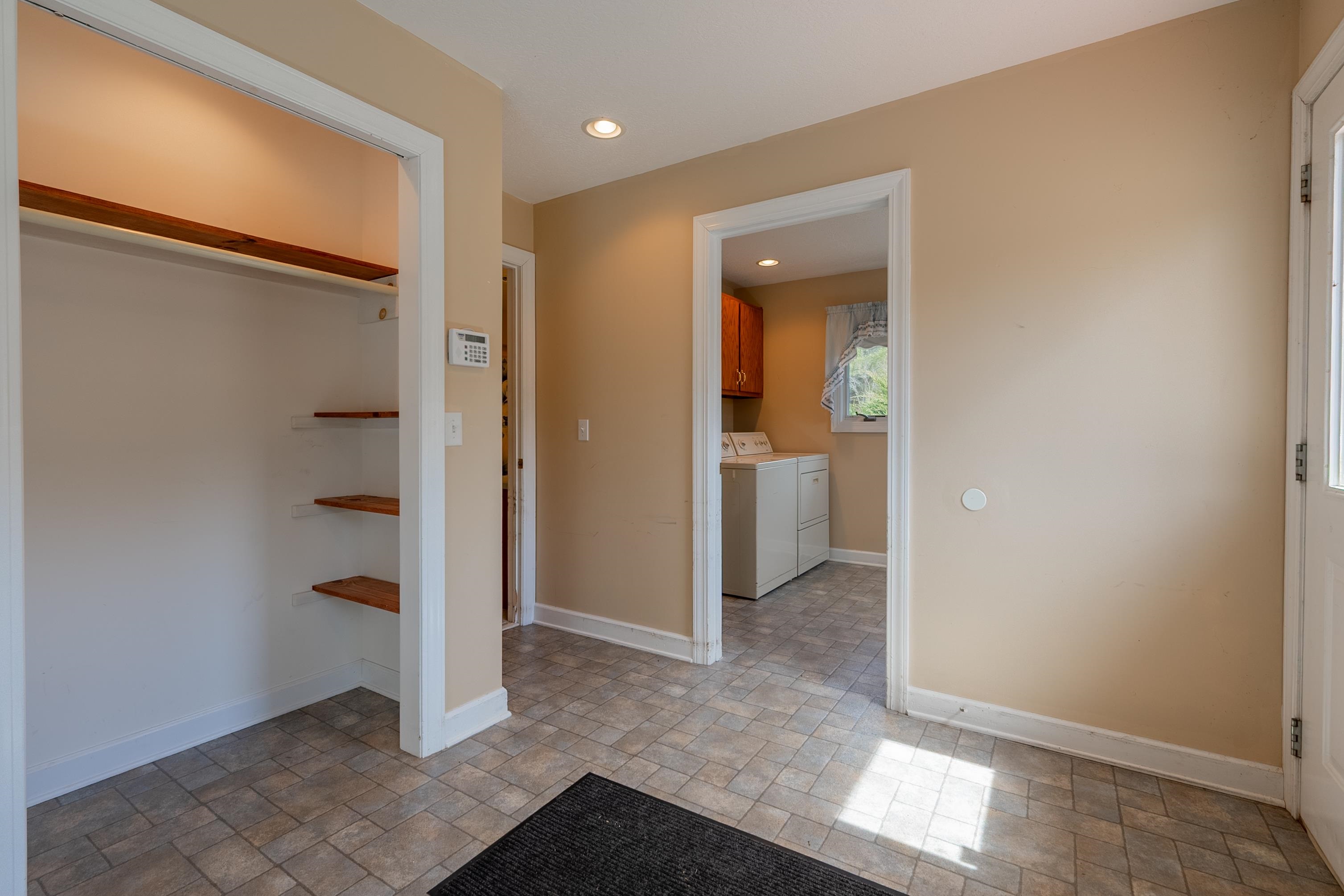 4149 SE Suiter Road SW Bastian VA 24314