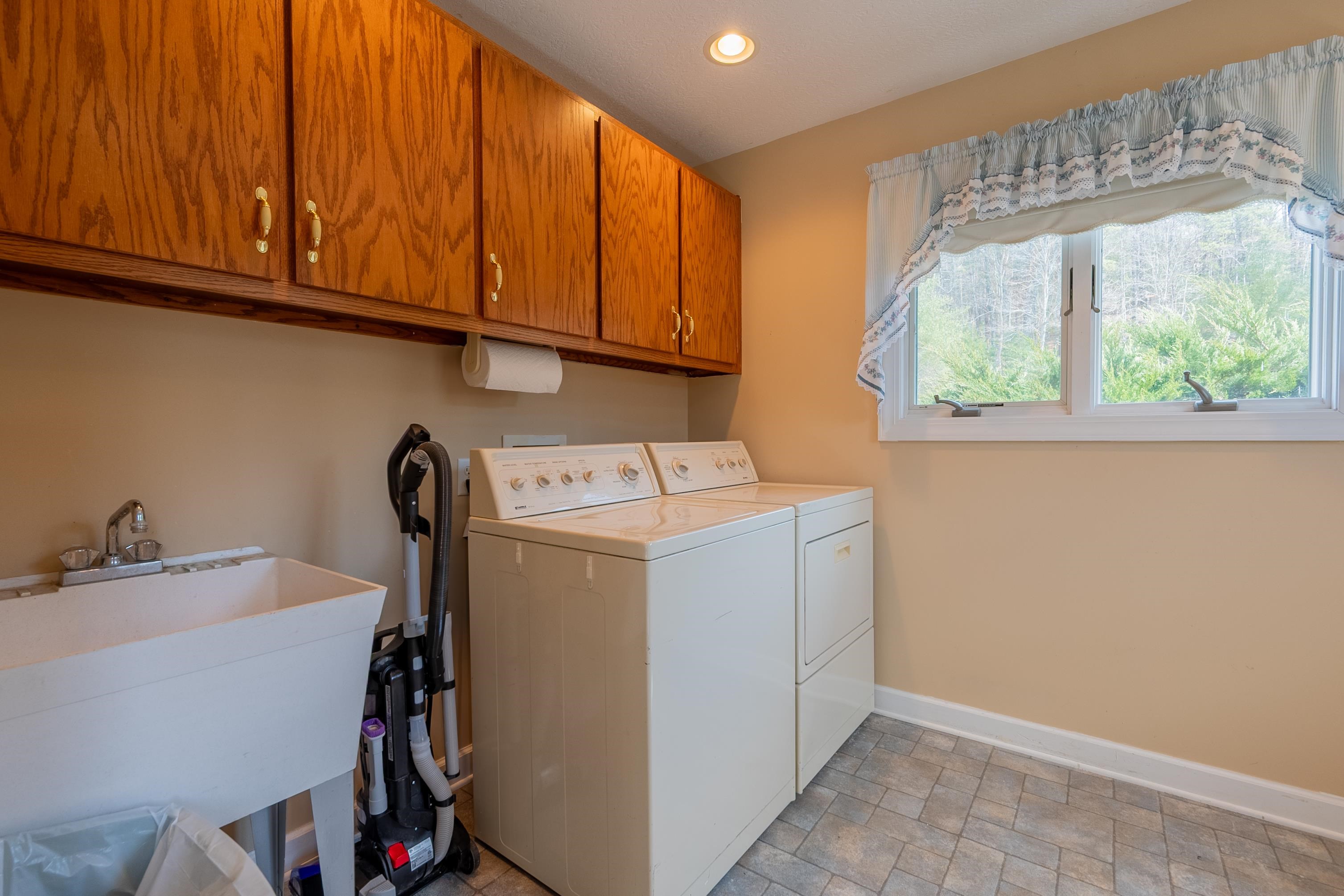 4149 SE Suiter Road SW Bastian VA 24314