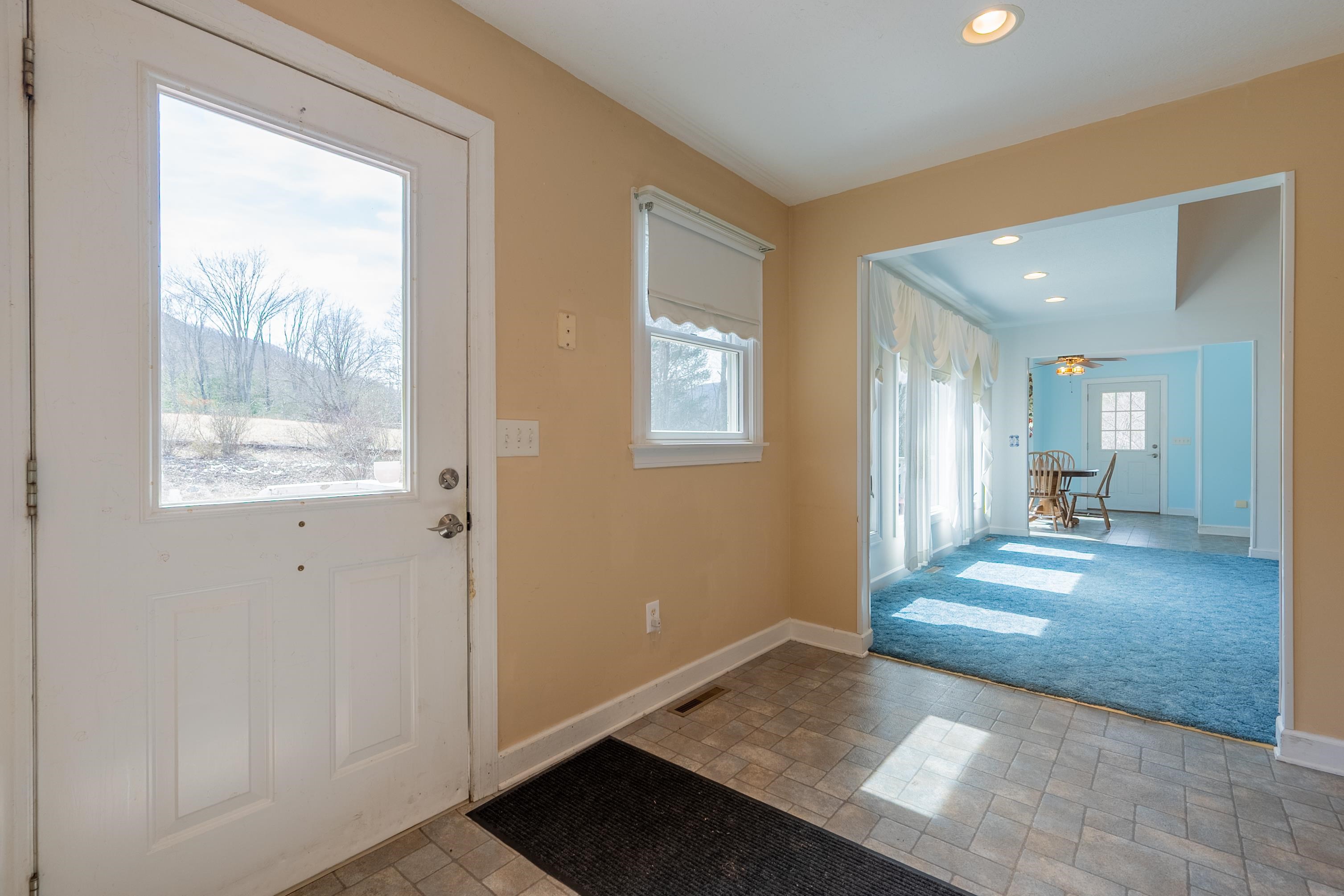 4149 SE Suiter Road SW Bastian VA 24314