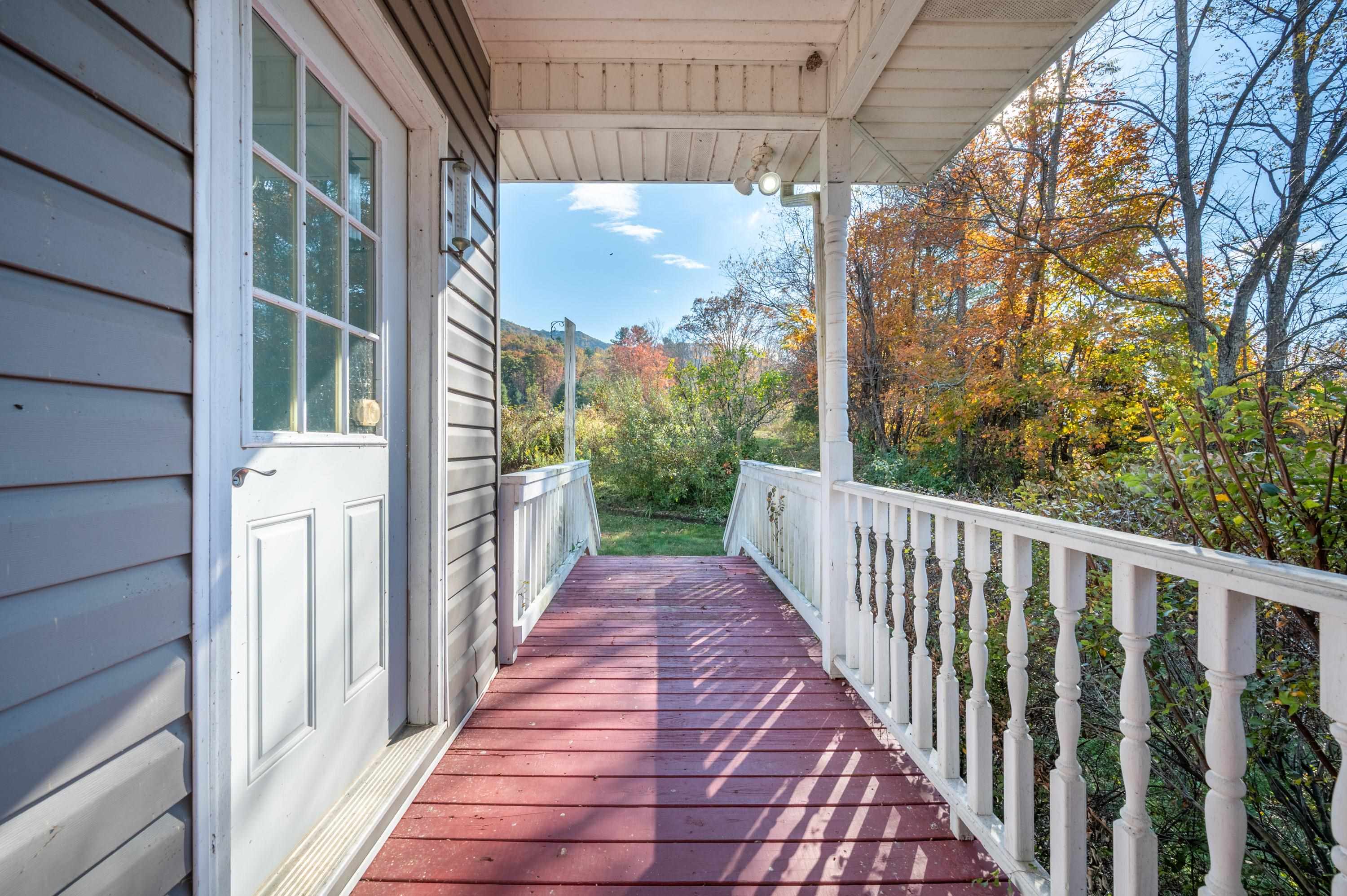 4149 SE Suiter Road SW Bastian VA 24314