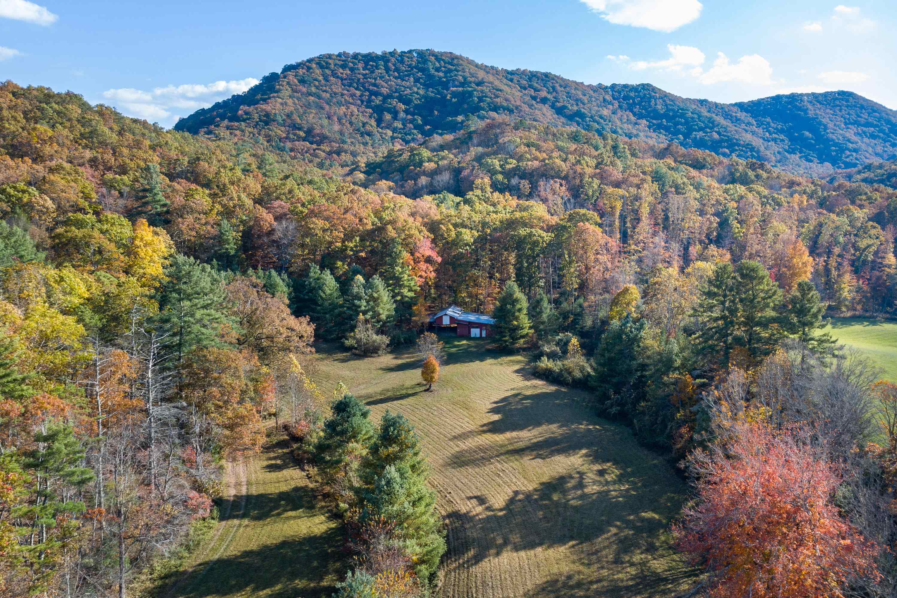 4149 SE Suiter Road SW Bastian VA 24314