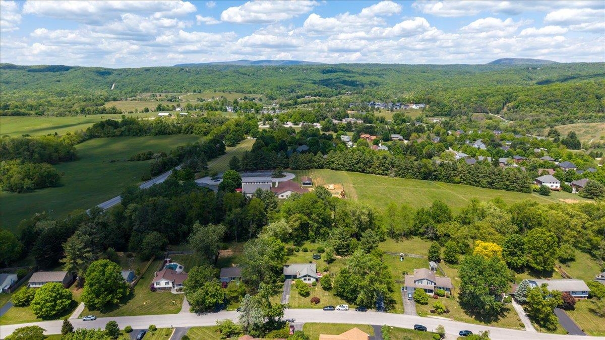 111 Woodbine Dr Drive Blacksburg VA 24060