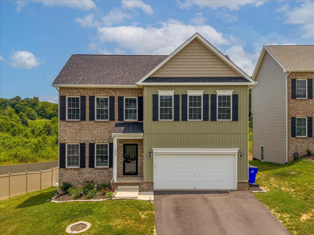 990 Holland Loop Christiansburg VA 24073