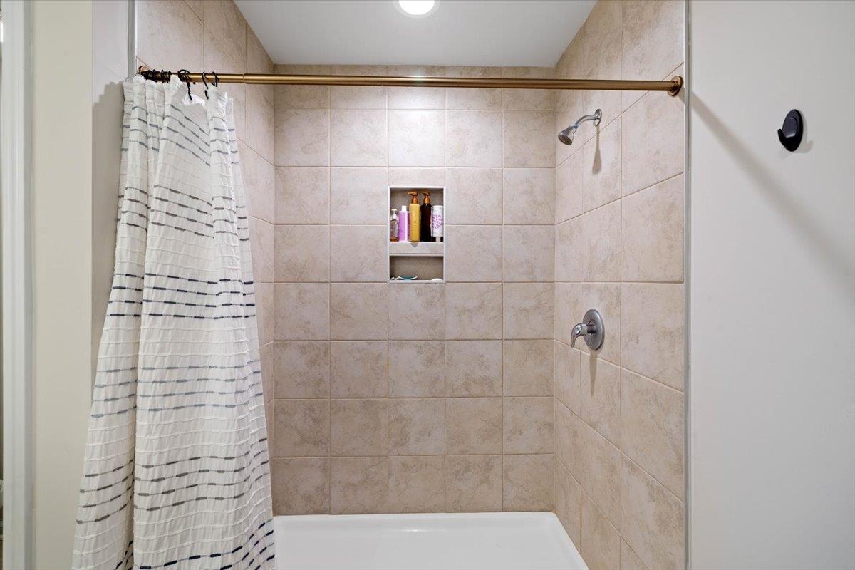 990 Holland Loop Christiansburg VA 24073