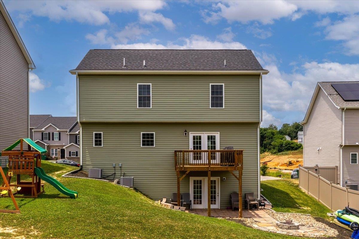 990 Holland Loop Christiansburg VA 24073