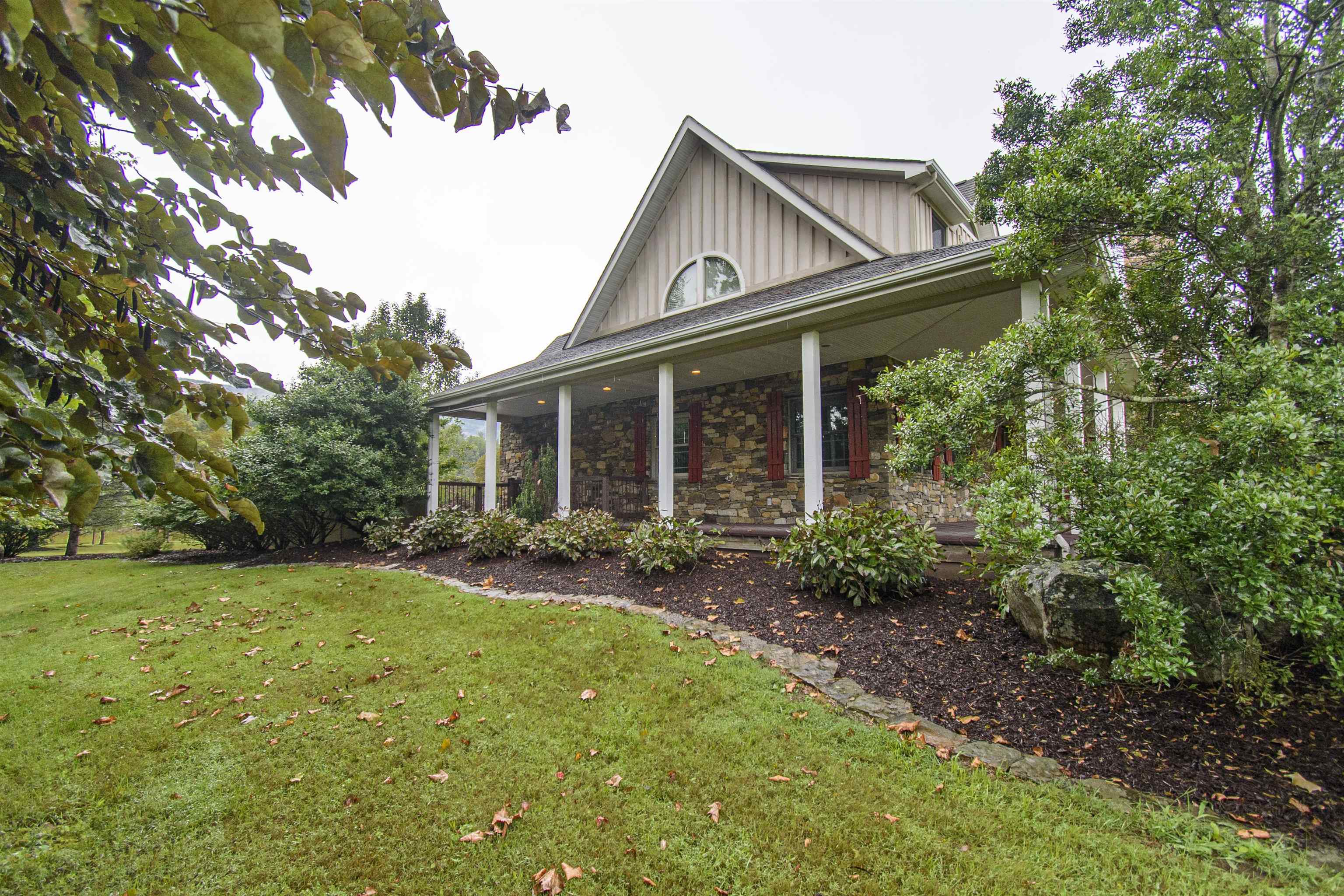 7083 Foxfire Road Catawba VA 24070