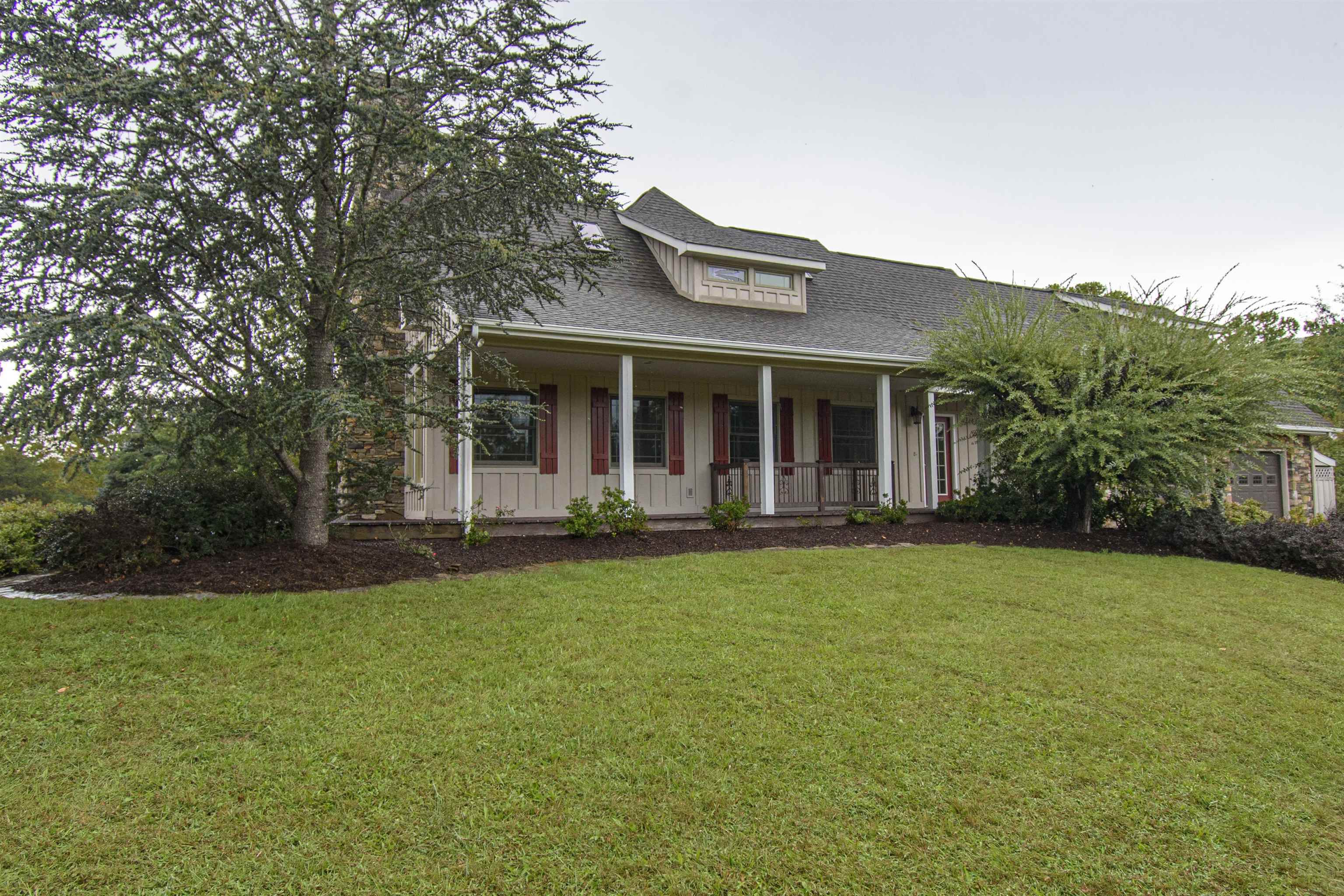 7083 Foxfire Road Catawba VA 24070