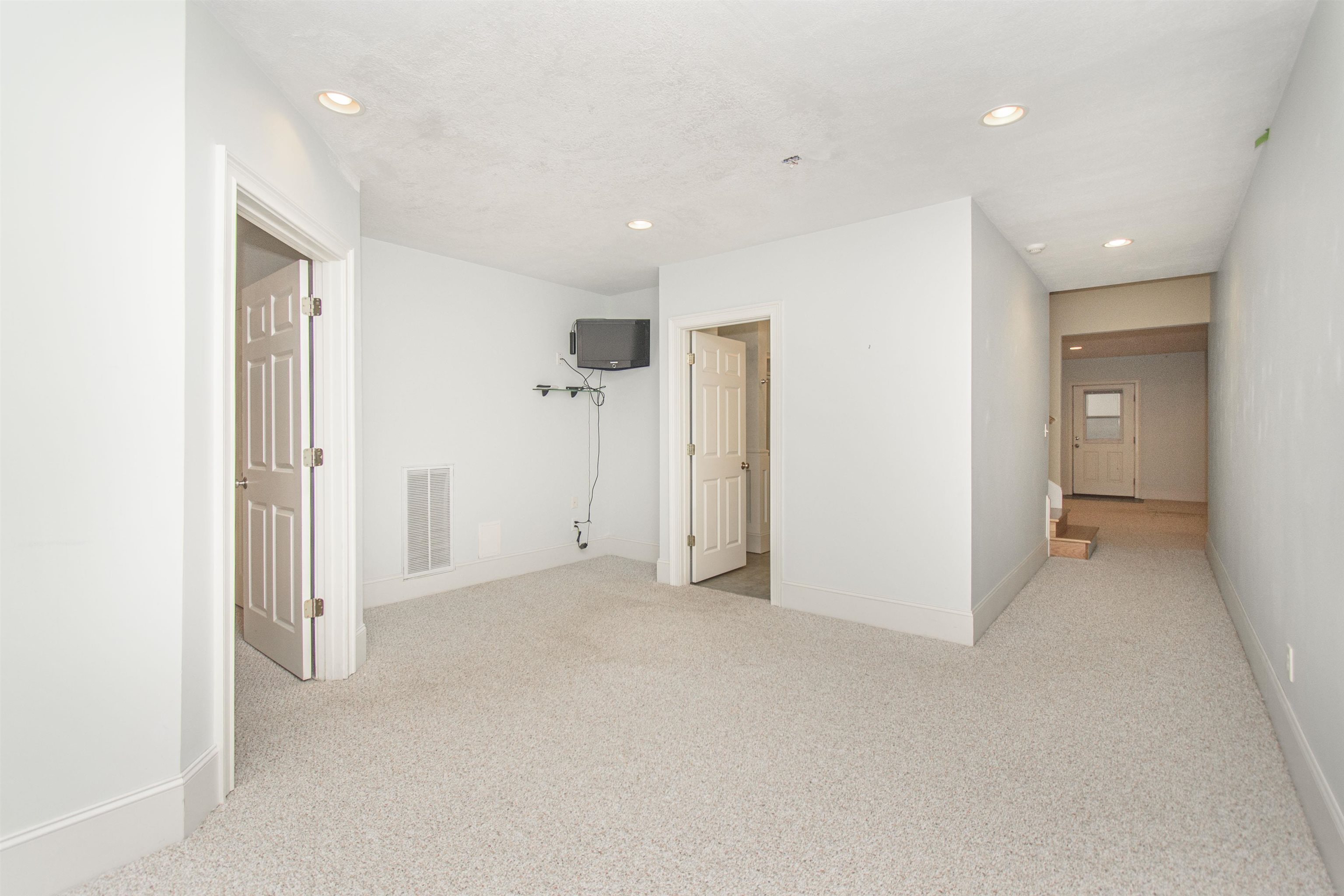 7083 Foxfire Road Catawba VA 24070