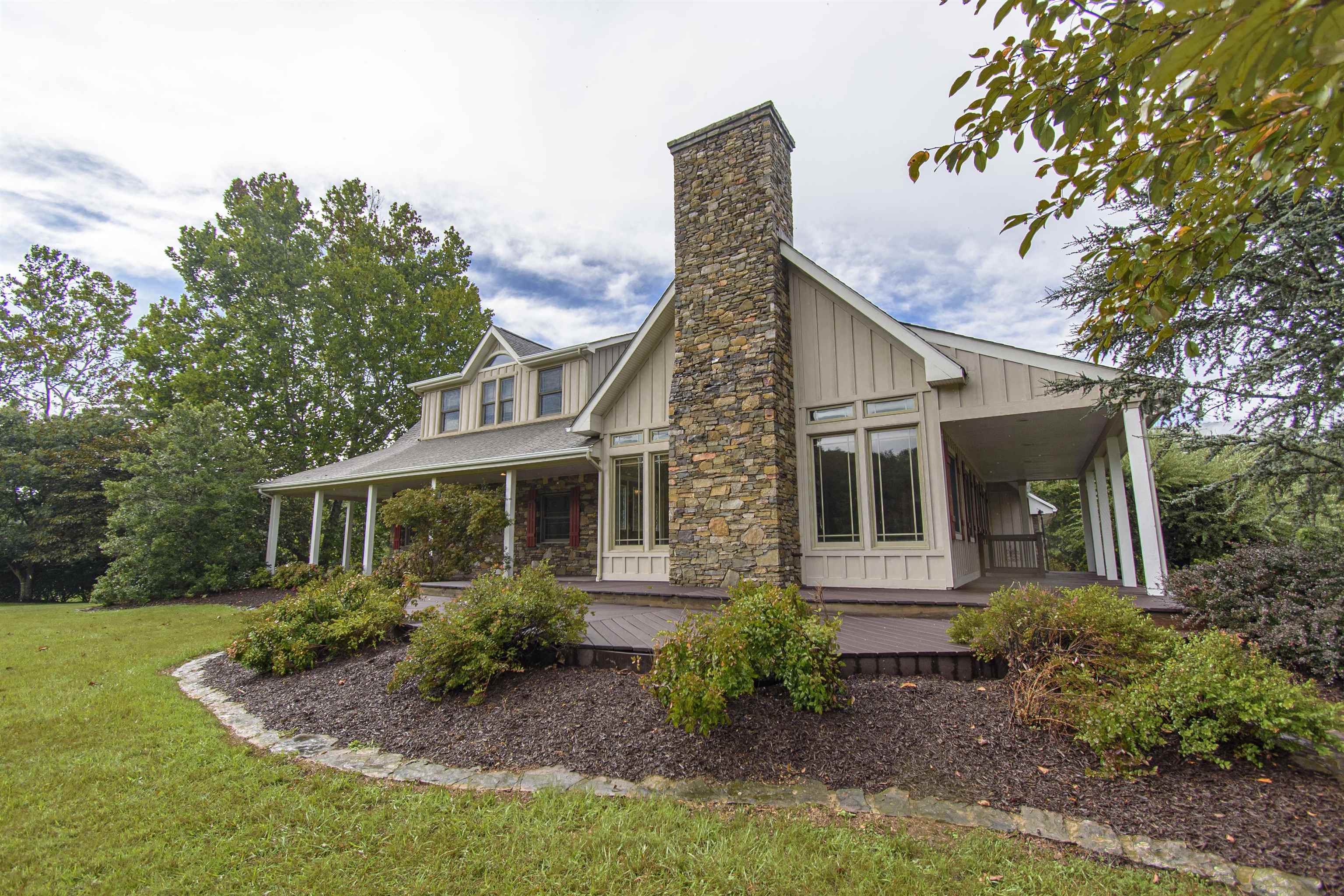 7083 Foxfire Road Catawba VA 24070